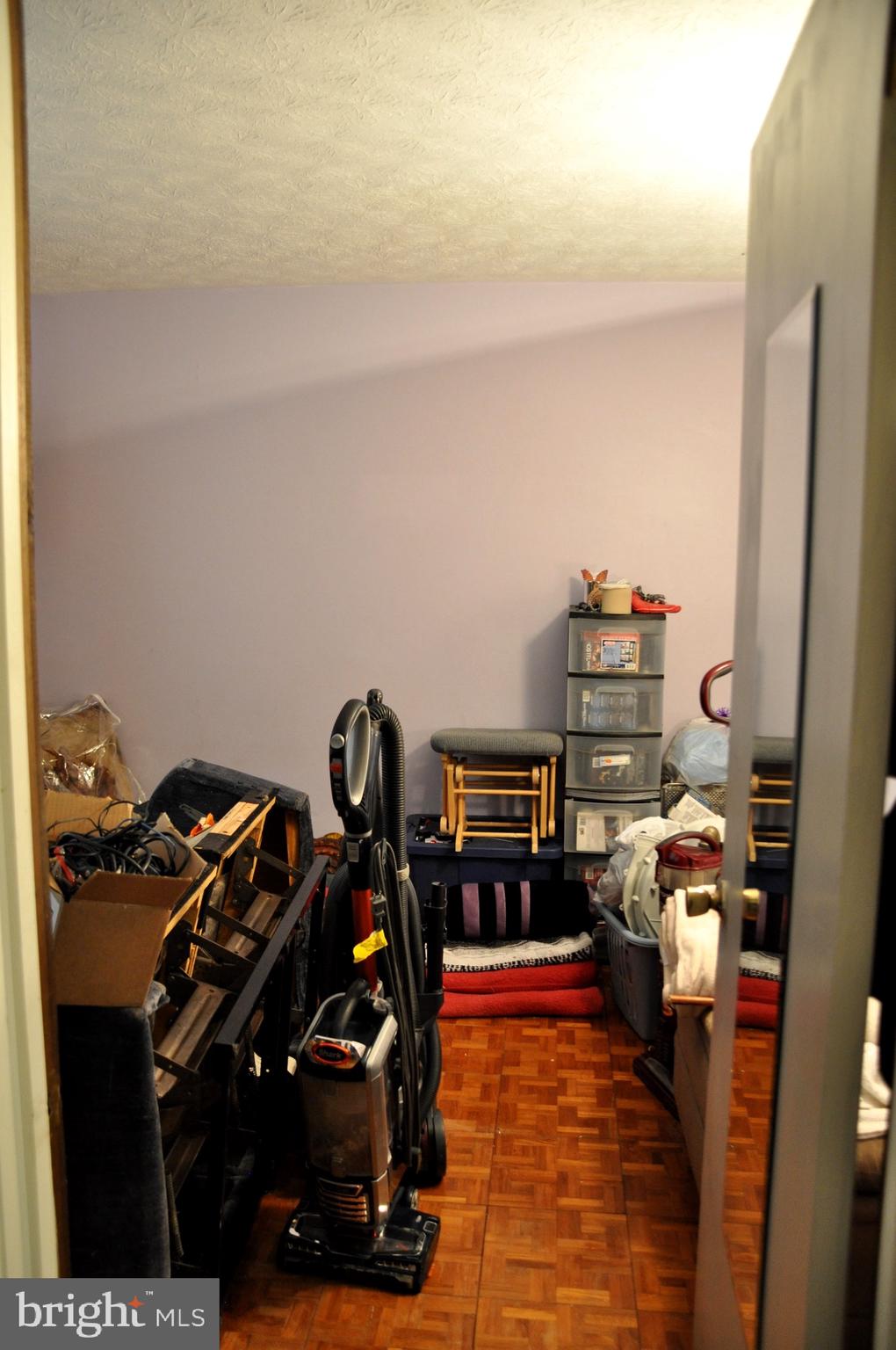 THE HILL CONDOS - Residential