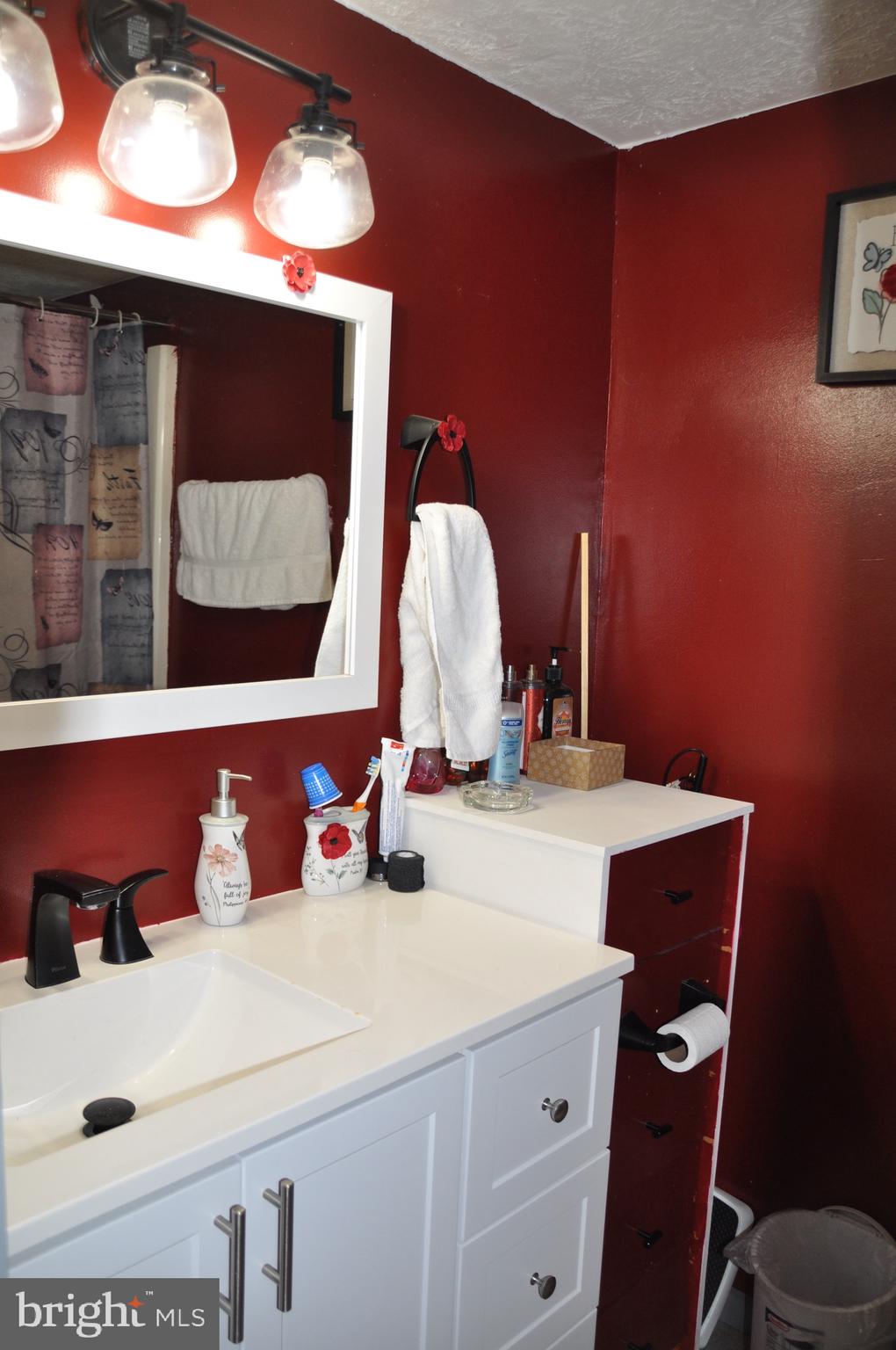 THE HILL CONDOS - Residential