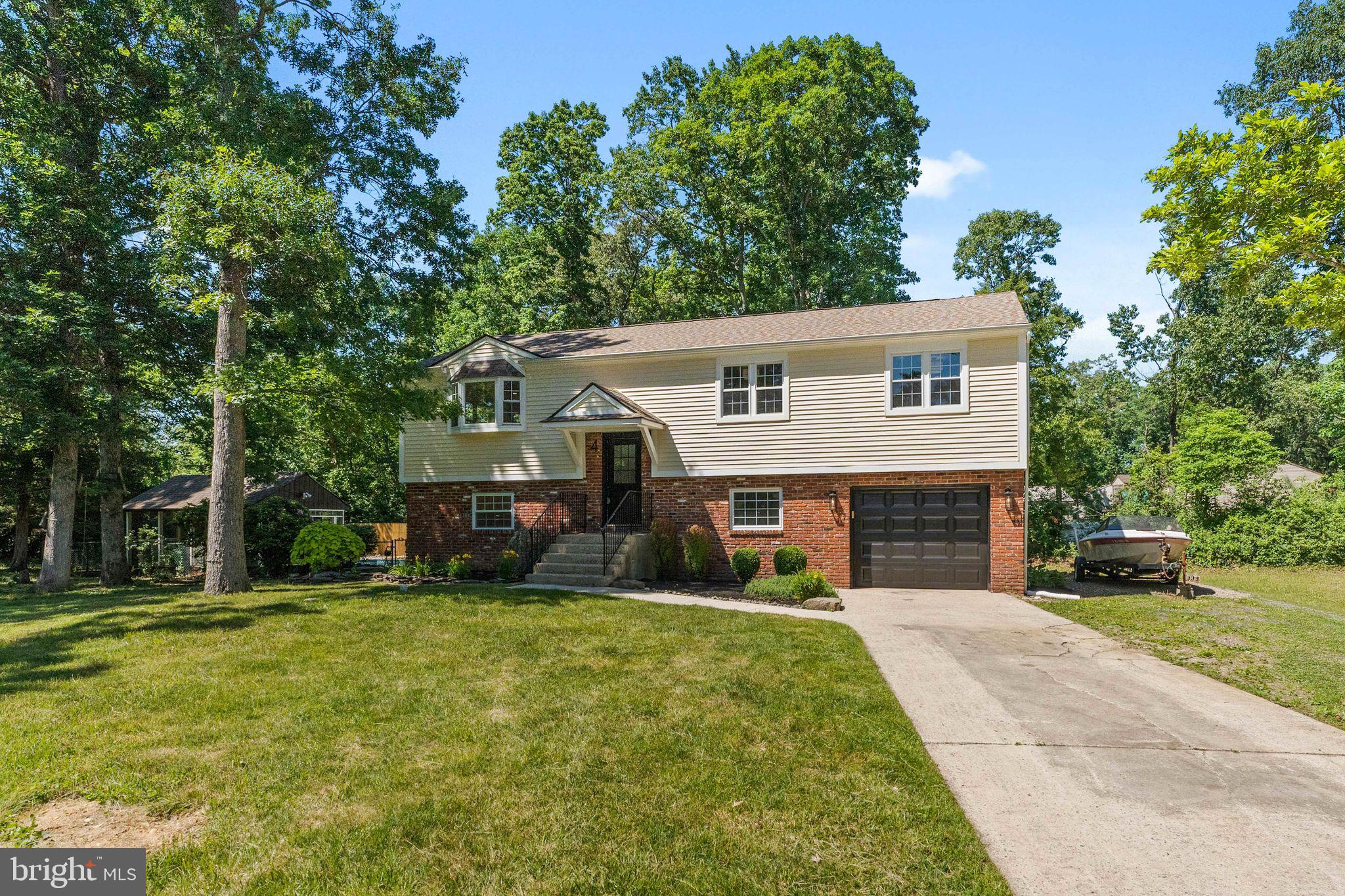 4 CRANBERRY COURT