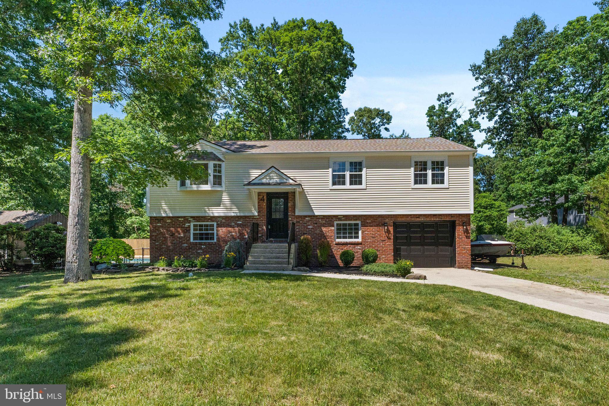 4 CRANBERRY COURT
