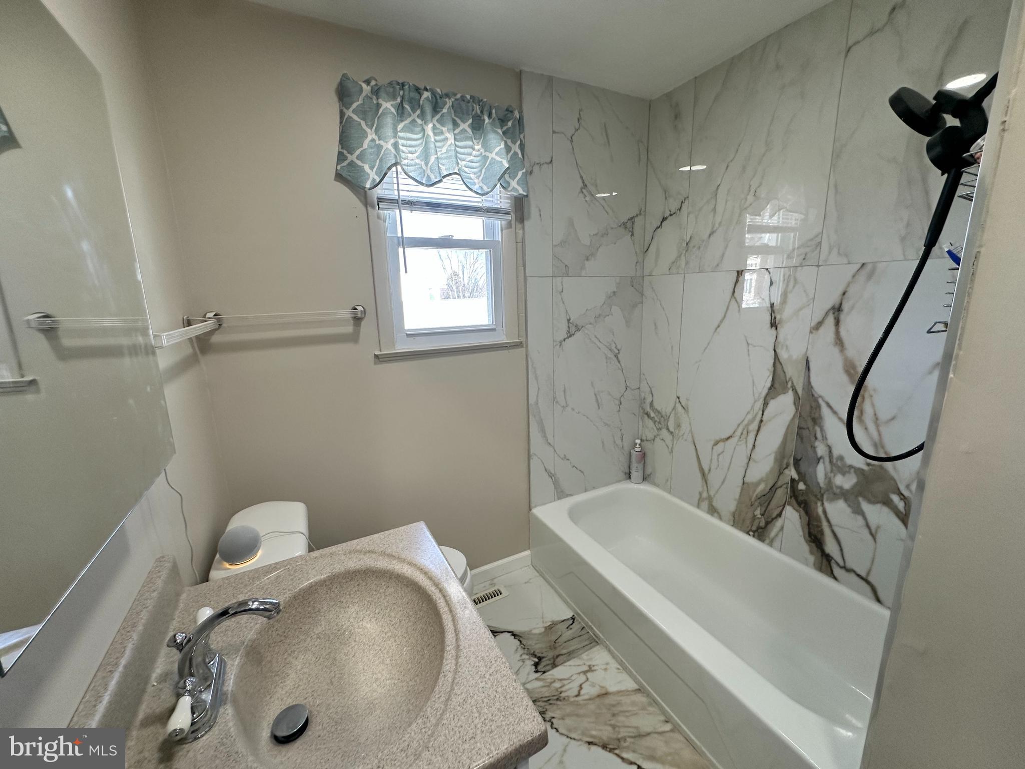 BRANDON - Residential