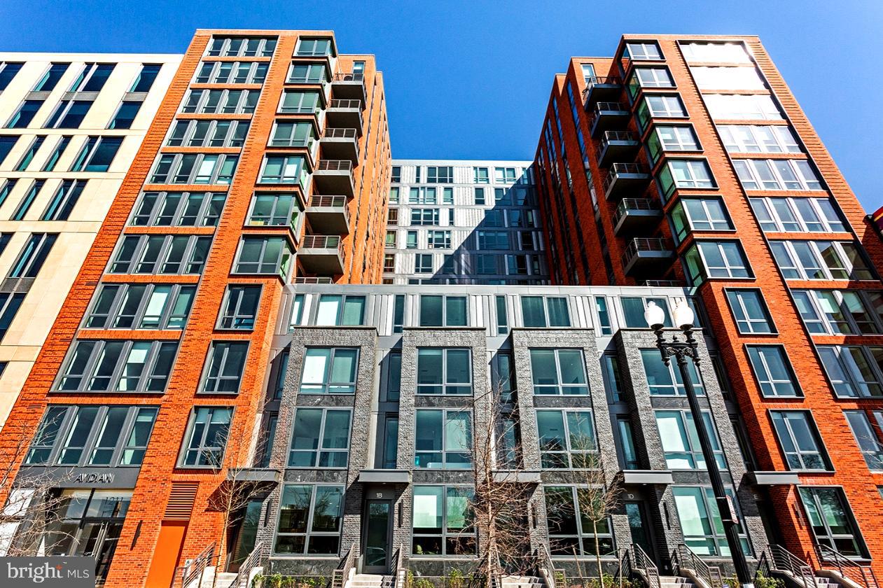 1211 VAN STREET SE 1110