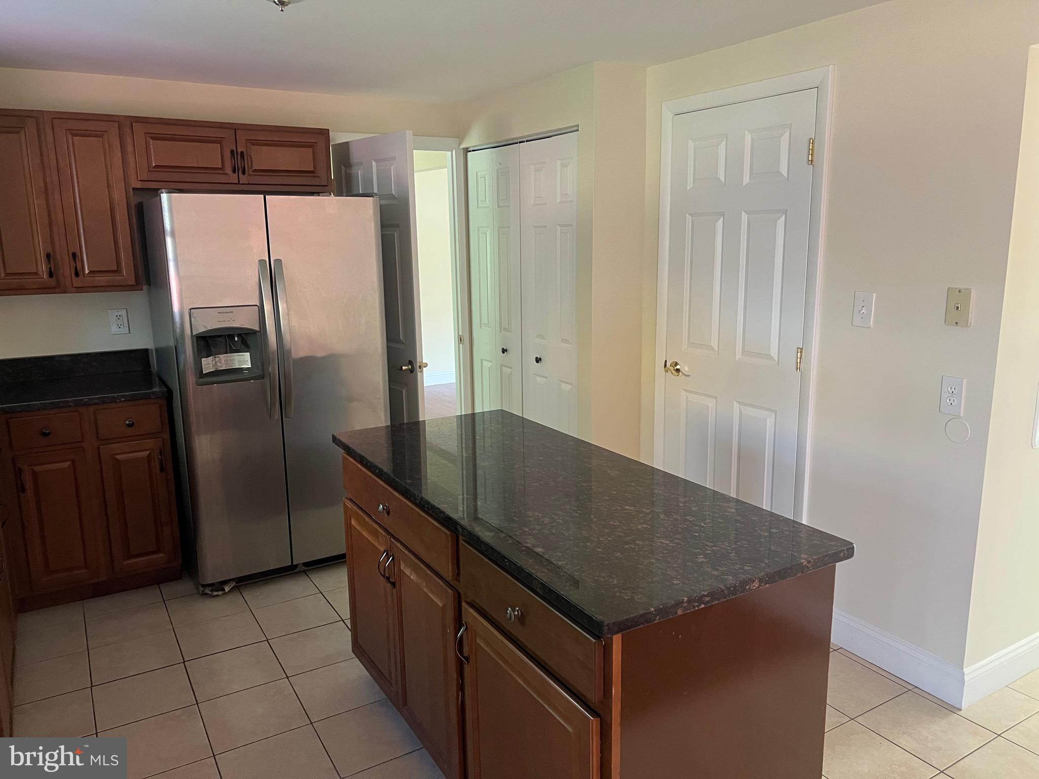 MILL CREEK SOUTH - Residential Lease