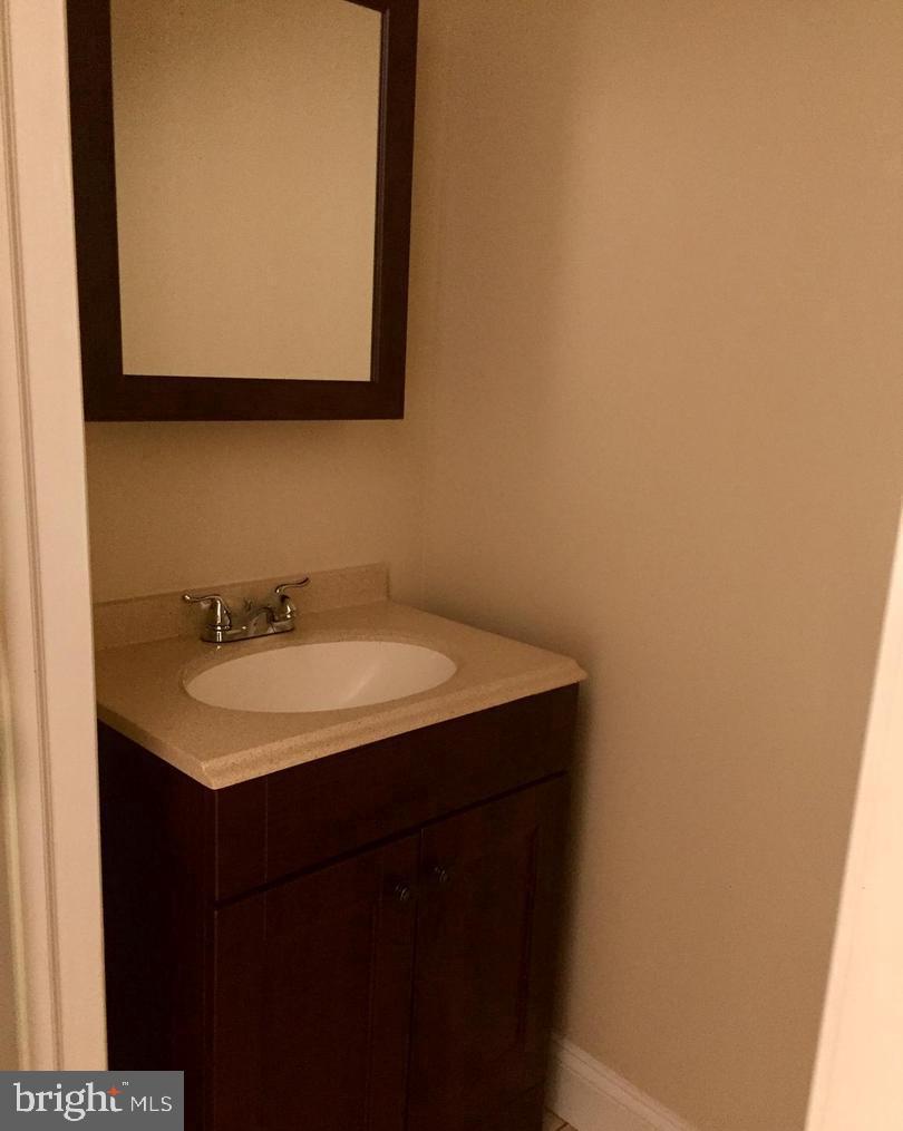 MILL CREEK SOUTH - Residential Lease