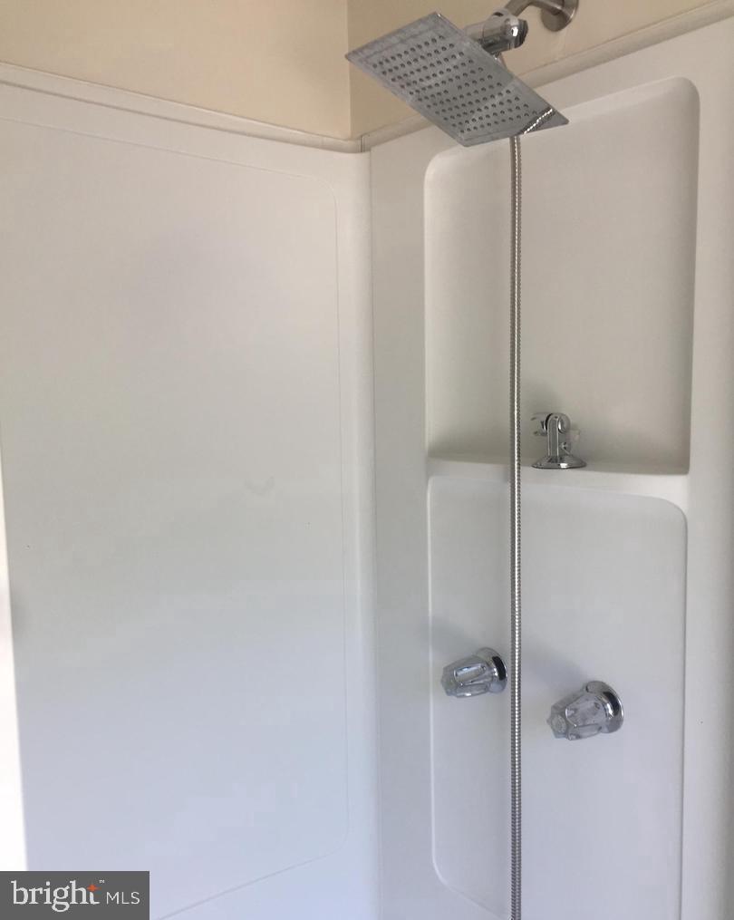 MILL CREEK SOUTH - Residential Lease