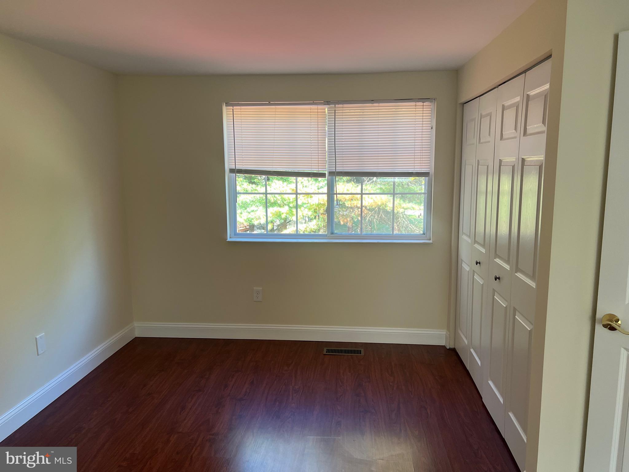 MILL CREEK SOUTH - Residential Lease