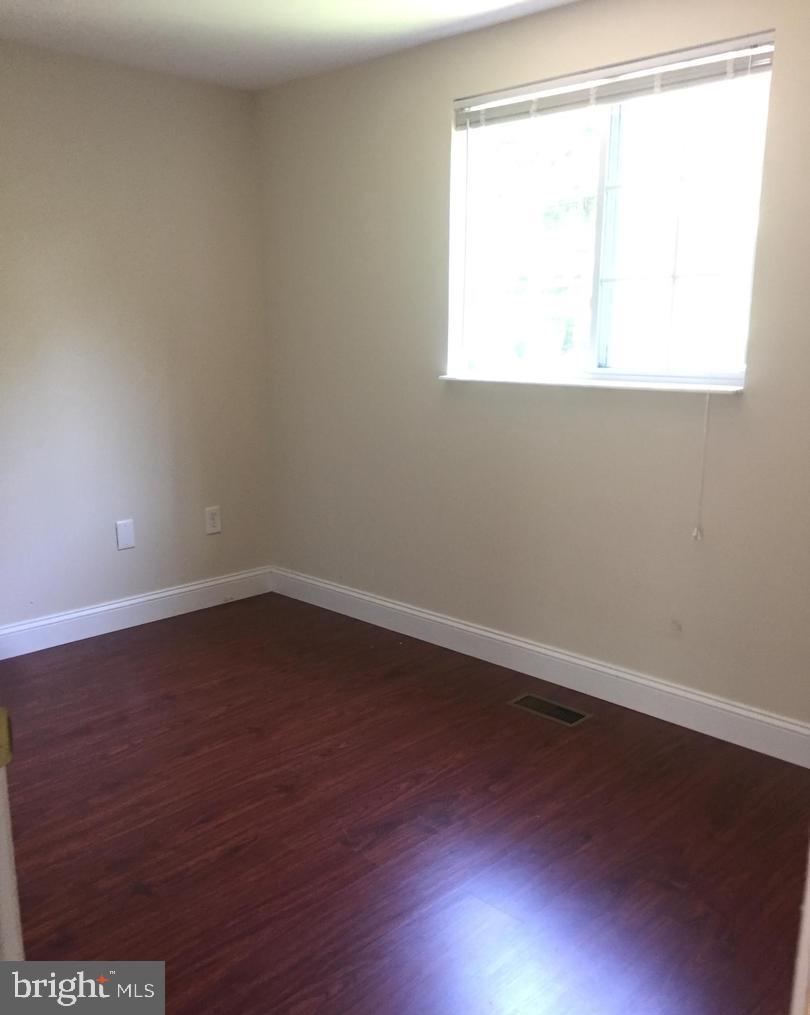 MILL CREEK SOUTH - Residential Lease