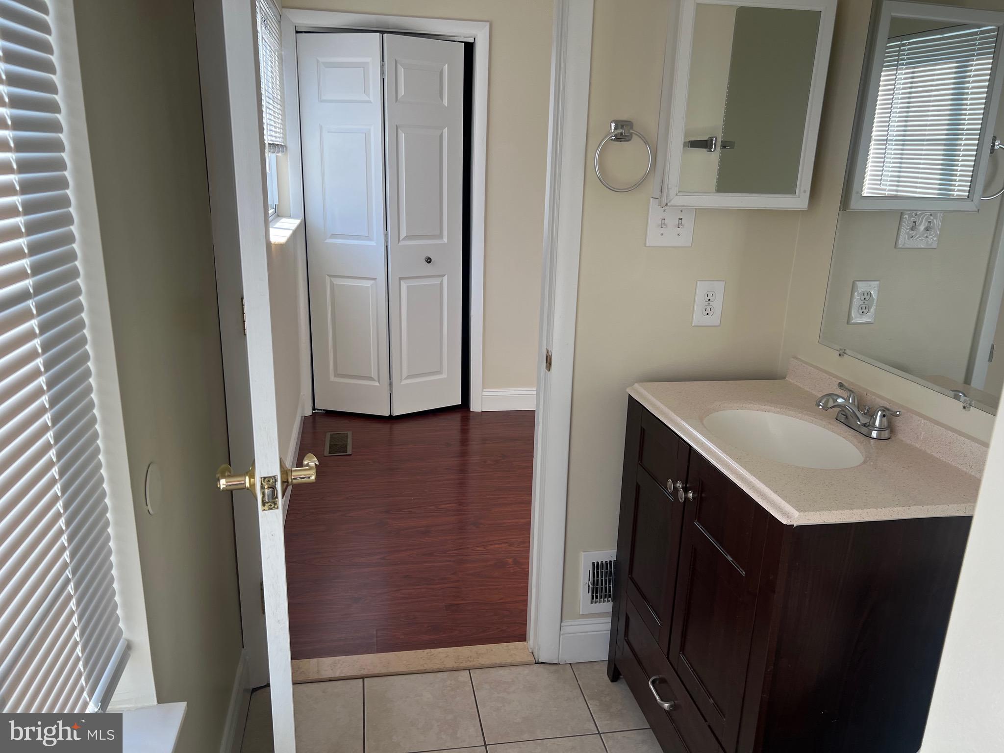 MILL CREEK SOUTH - Residential Lease