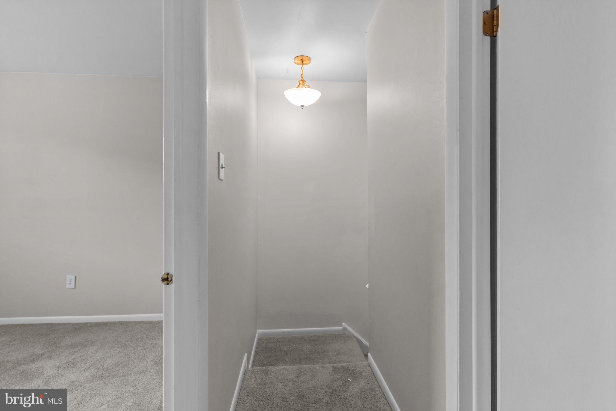 SAW MILL VALLEY - Residential Lease