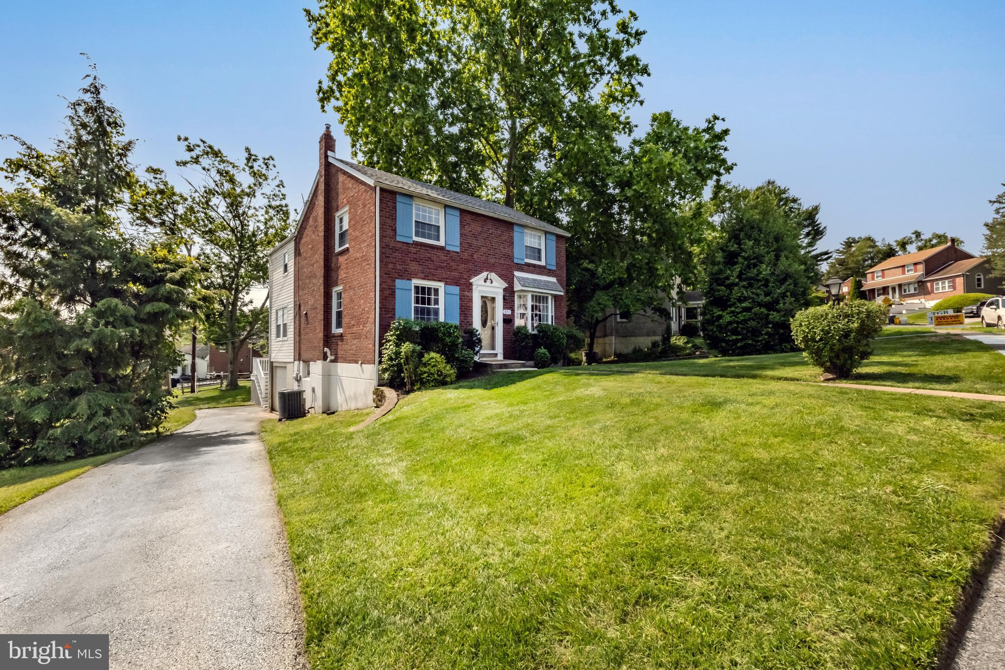 571 RUTHERFORD DRIVE