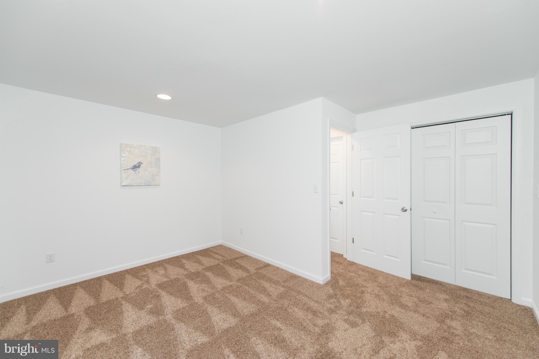 COURTS OF FOUR SEASONS - Residential