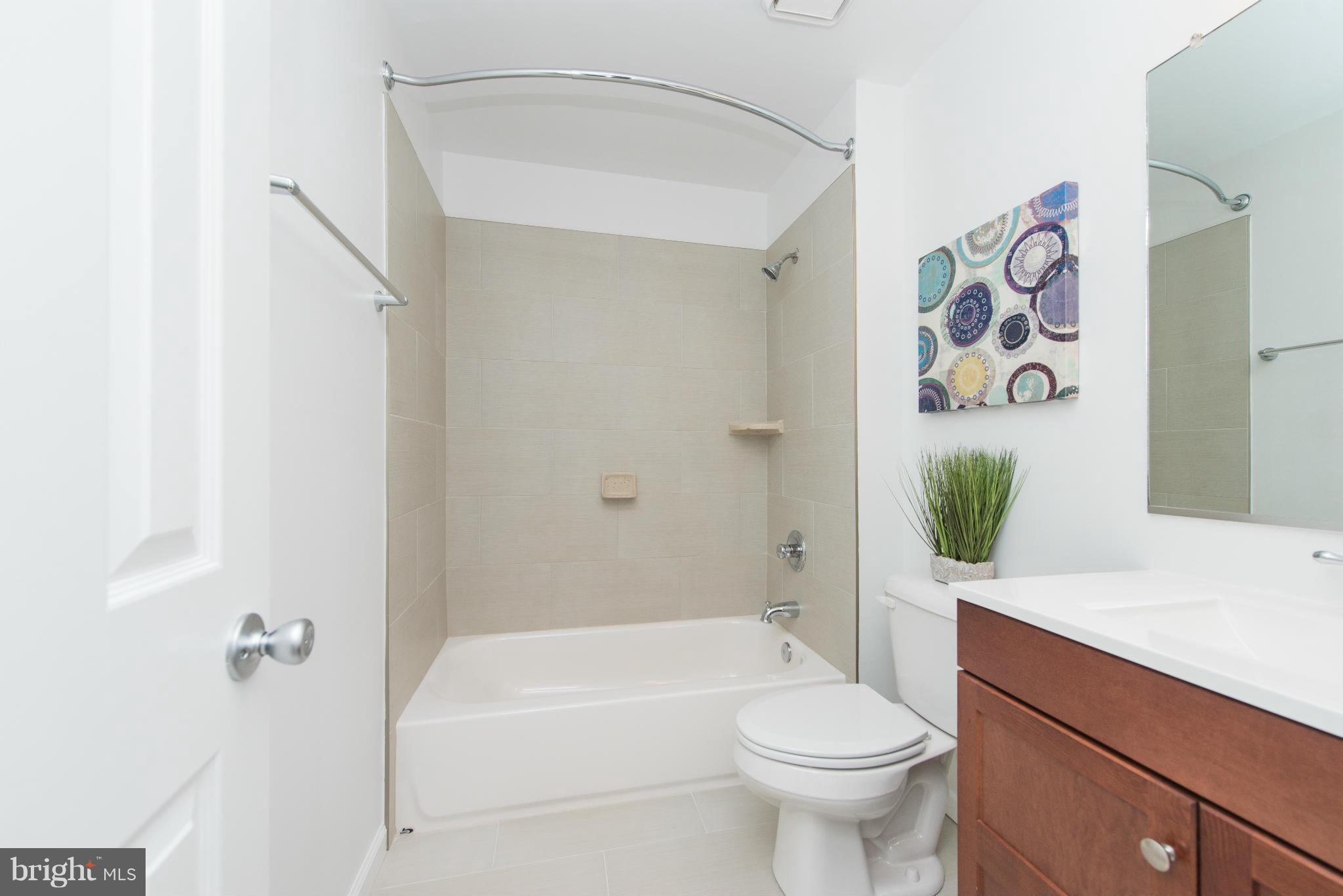 COURTS OF FOUR SEASONS - Residential