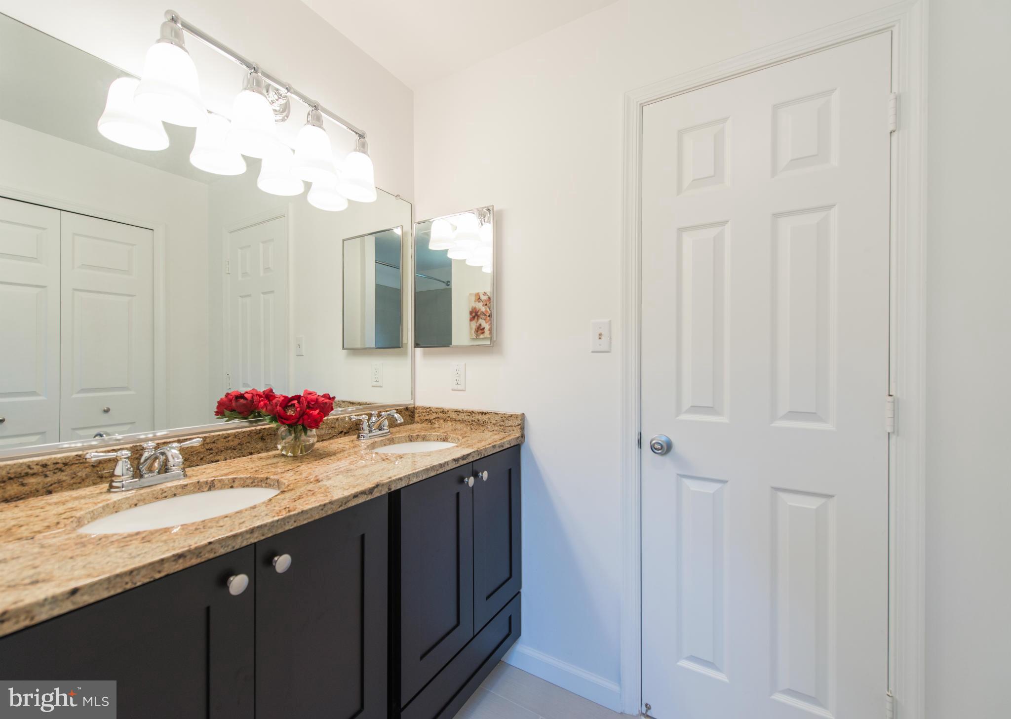 COURTS OF FOUR SEASONS - Residential