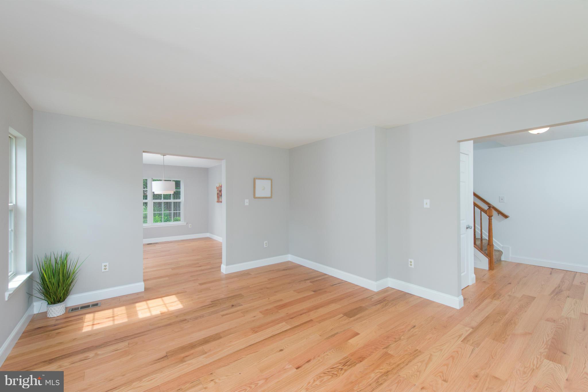 COURTS OF FOUR SEASONS - Residential