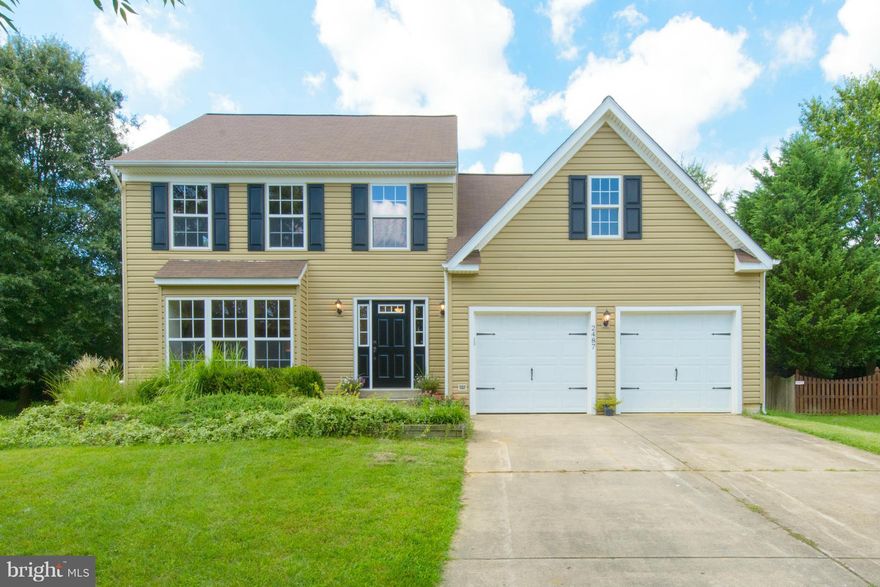 Beautiful & completely remodeled in 2016.  Gourmet kitchen w/ granite, white cabinets, stainless steel appliances, wide plank wood floors, fireplace, separate dining room, master suite w/ vaulted ceilings, gorgeous bath w/ double sinks, walk in closet.  Freshly painted, new carpet, new roof, & more.  Finished basement w/full bath & 4th bedroom.  Cul-de-sac location, privacy fence, 2 car garage.