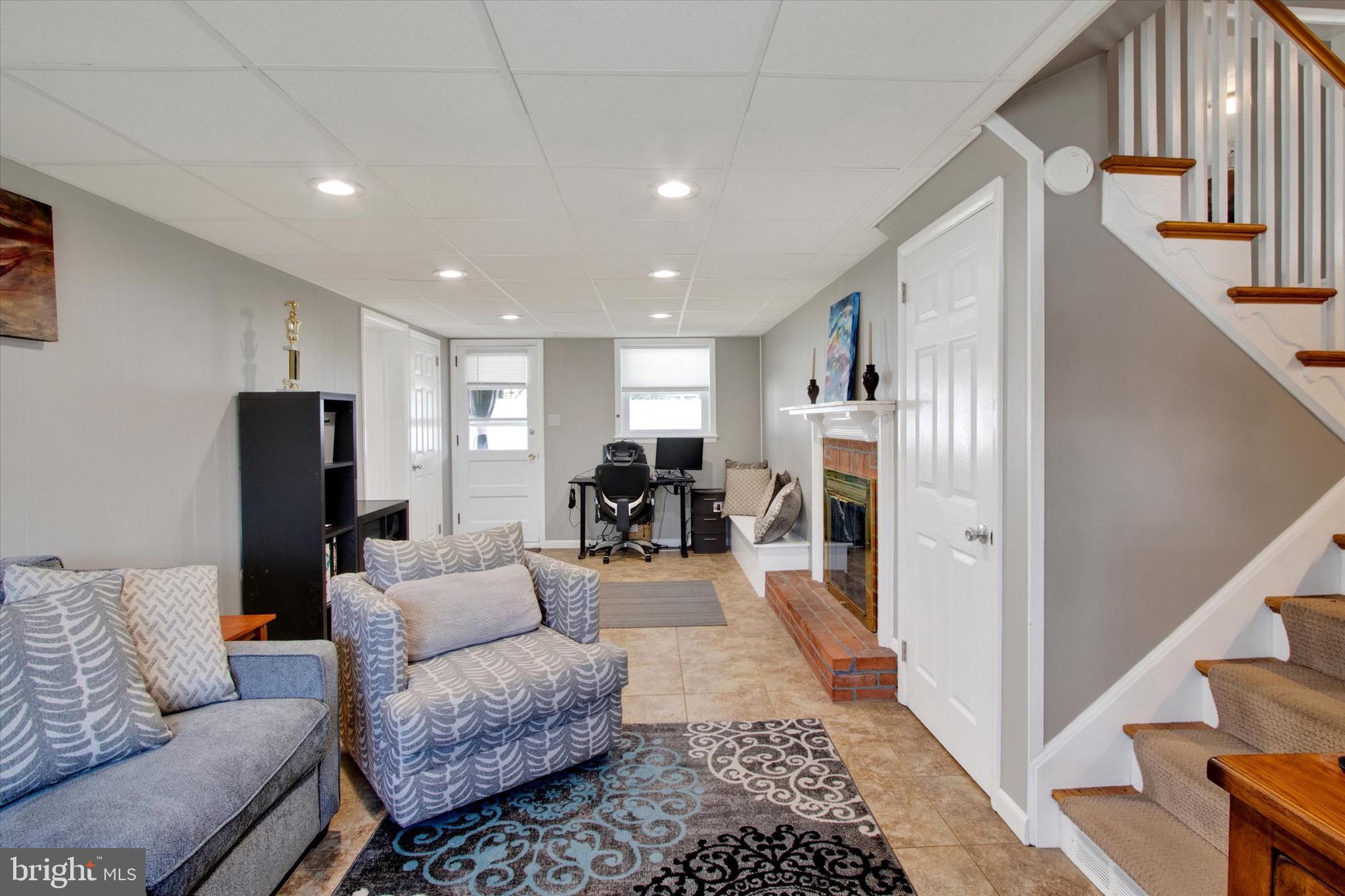 WHITFIELD - Residential