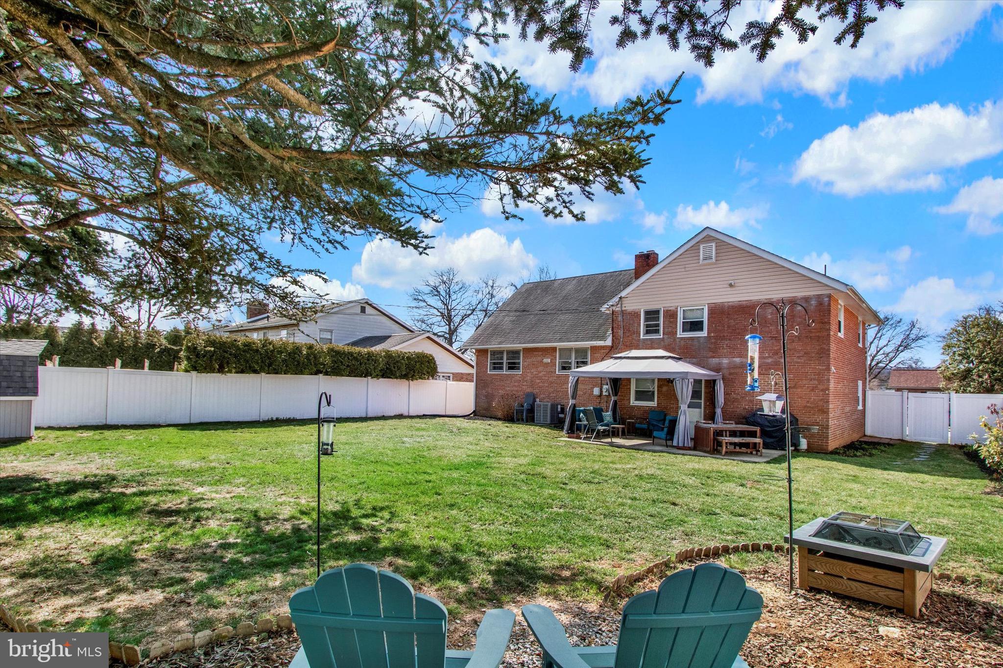 WHITFIELD - Residential