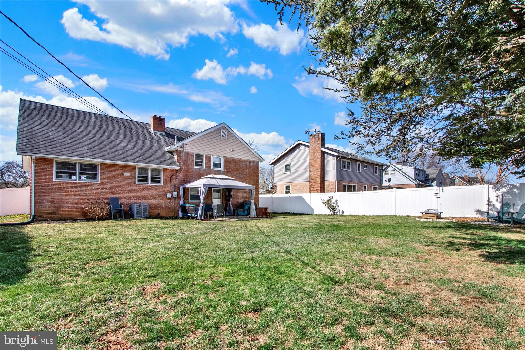 WHITFIELD - Residential