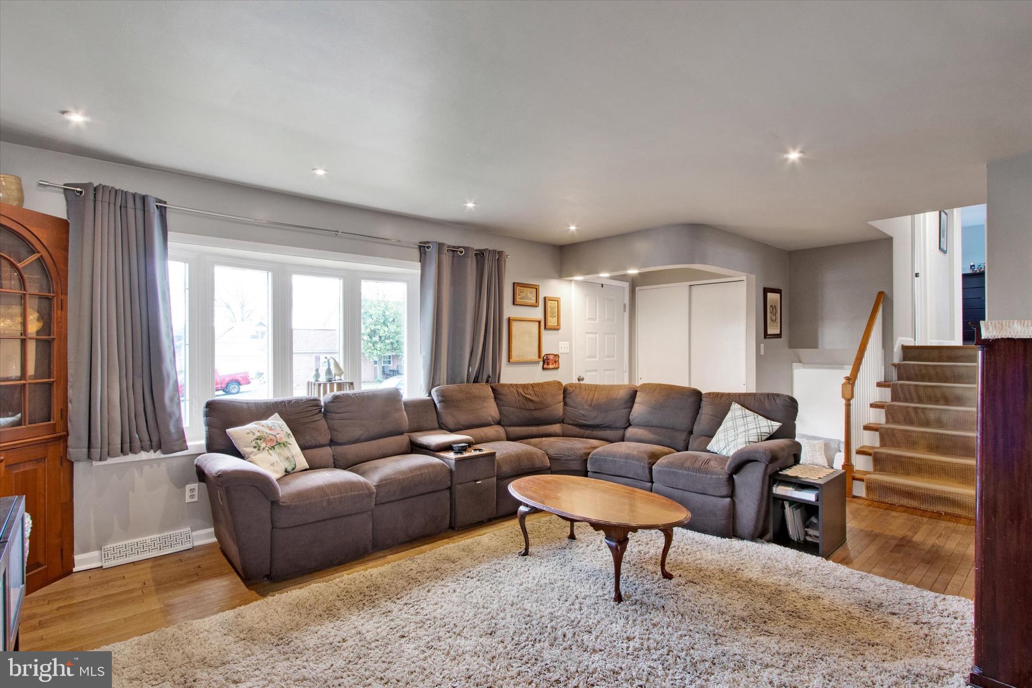 WHITFIELD - Residential