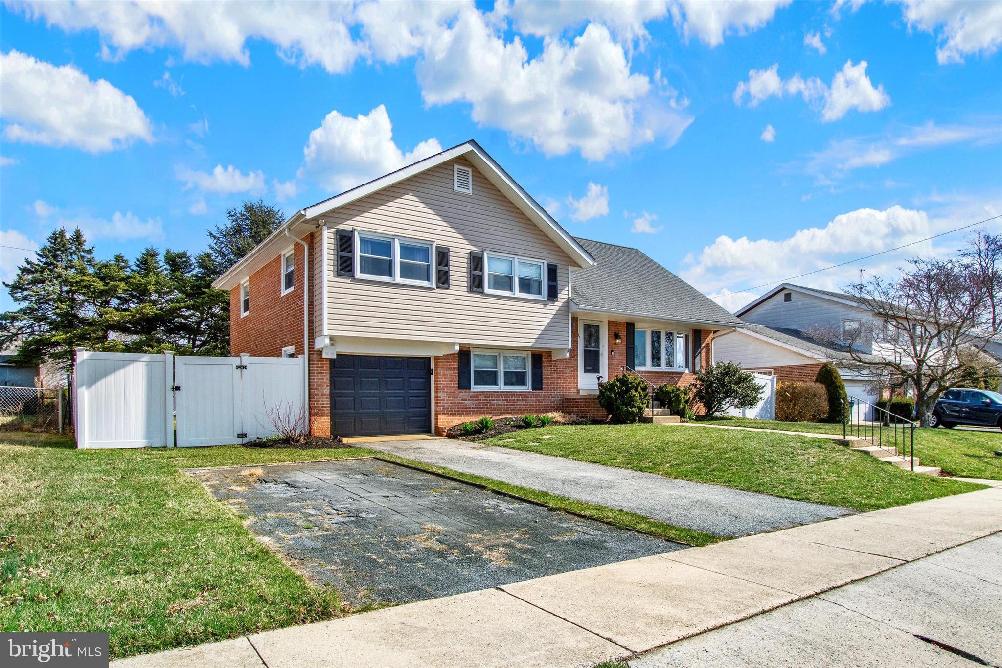 WHITFIELD - Residential