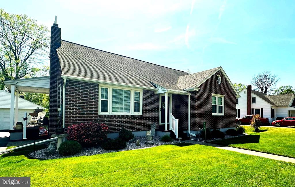 Photo of 224 Noble Street, Lititz, PA 17543 (MLS # PALA2050550)