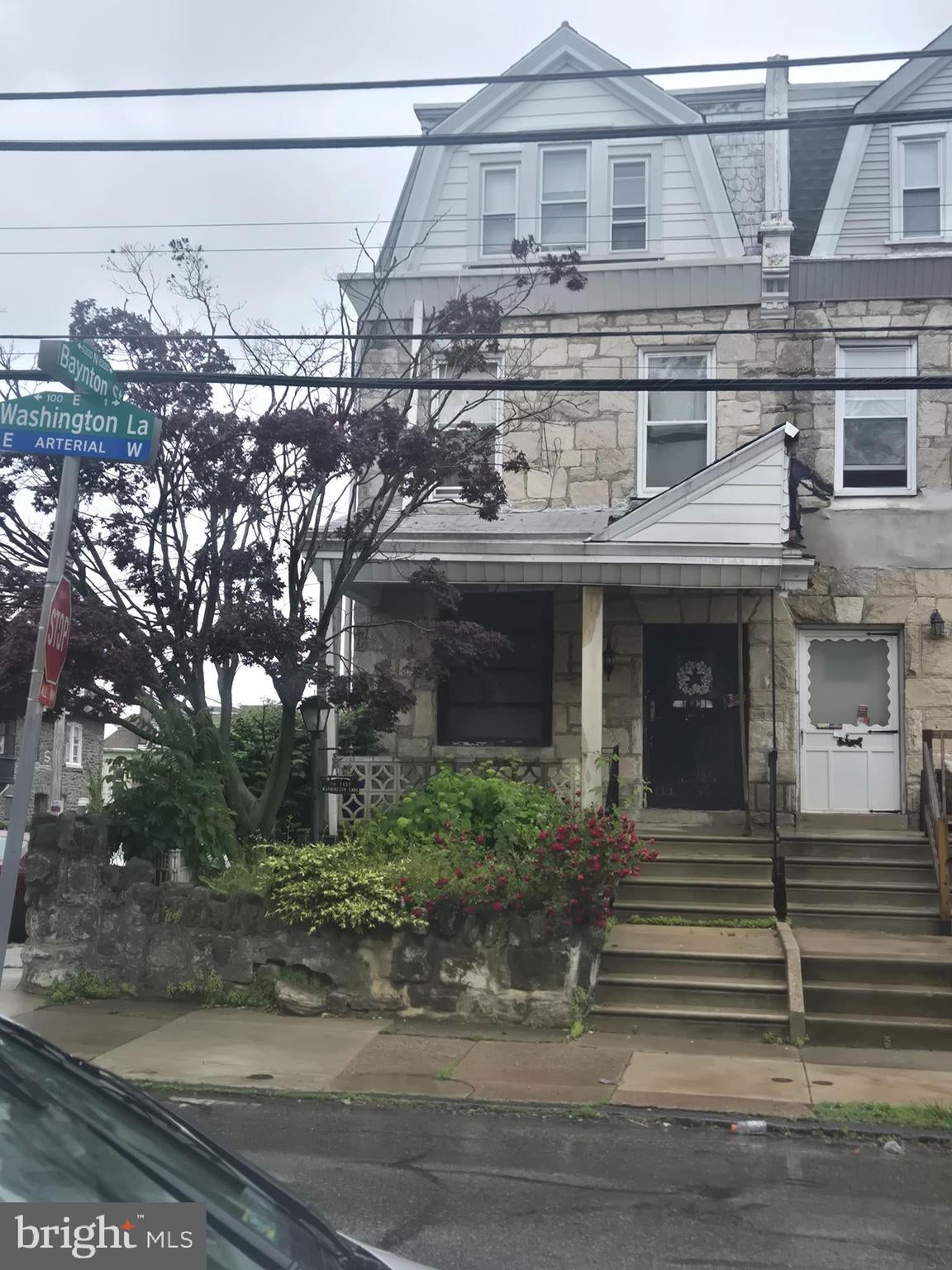 54 E WASHINGTON LANE