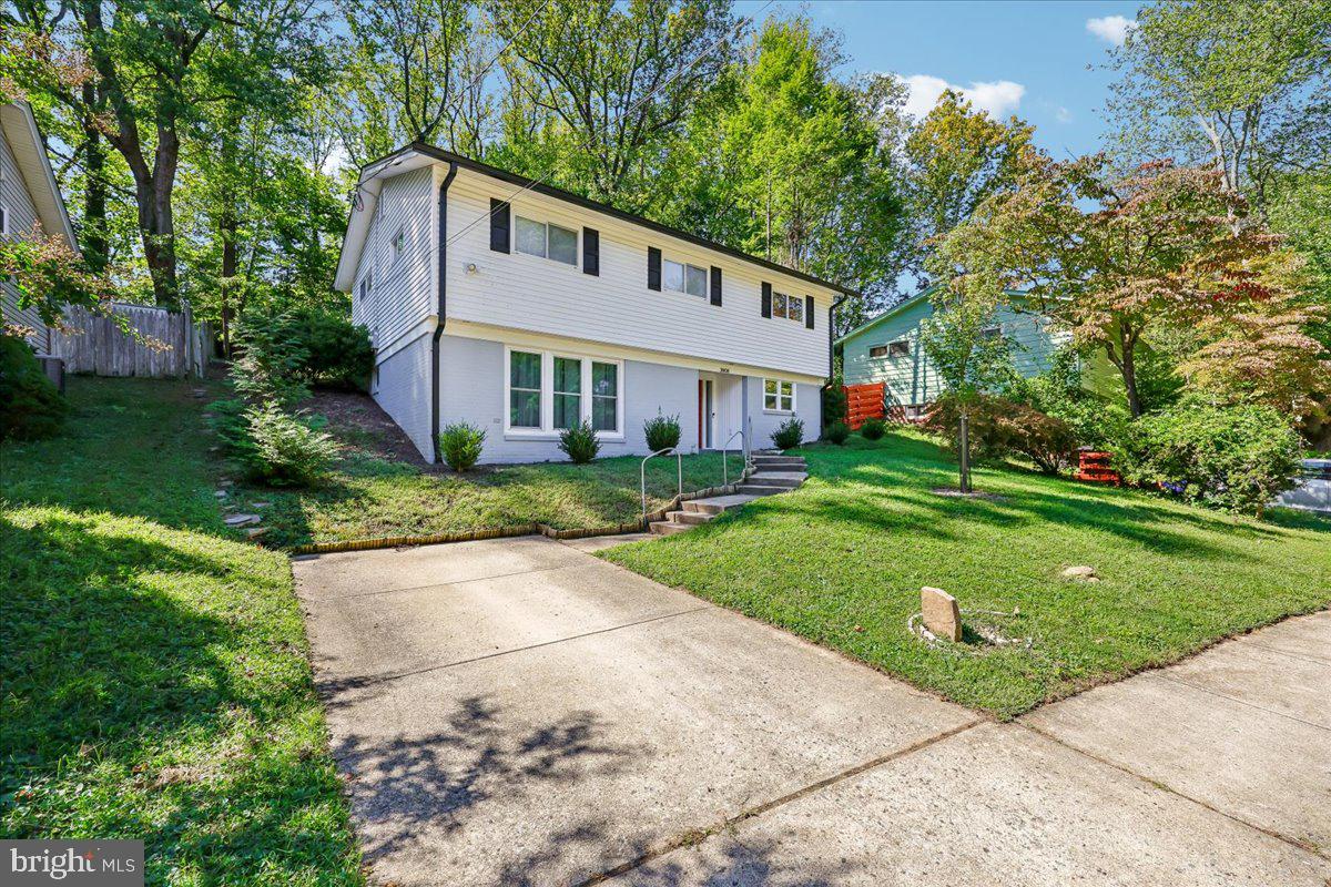 3908 SPRUELL COURT