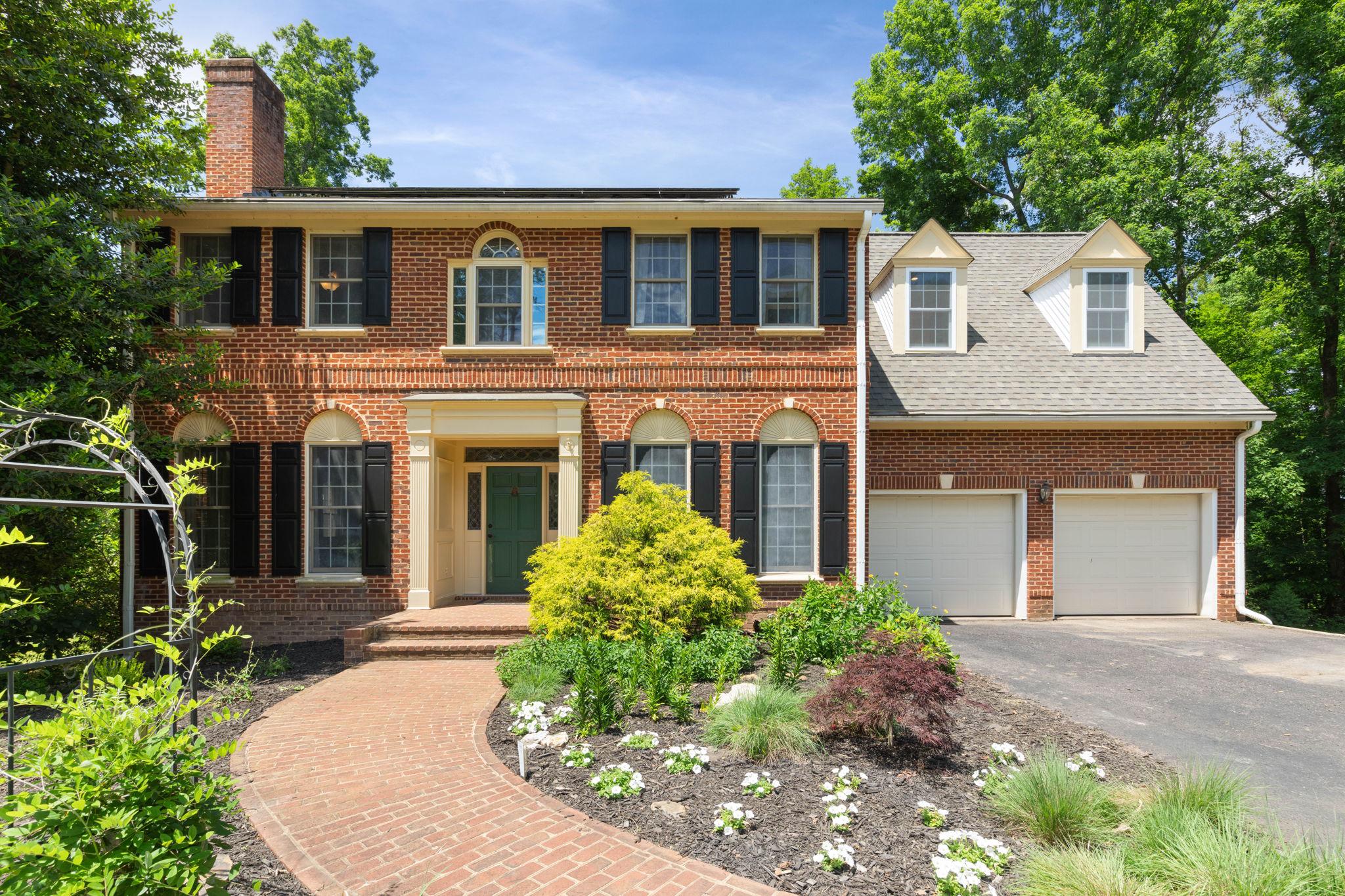 770 ZEUSWYN DRIVE