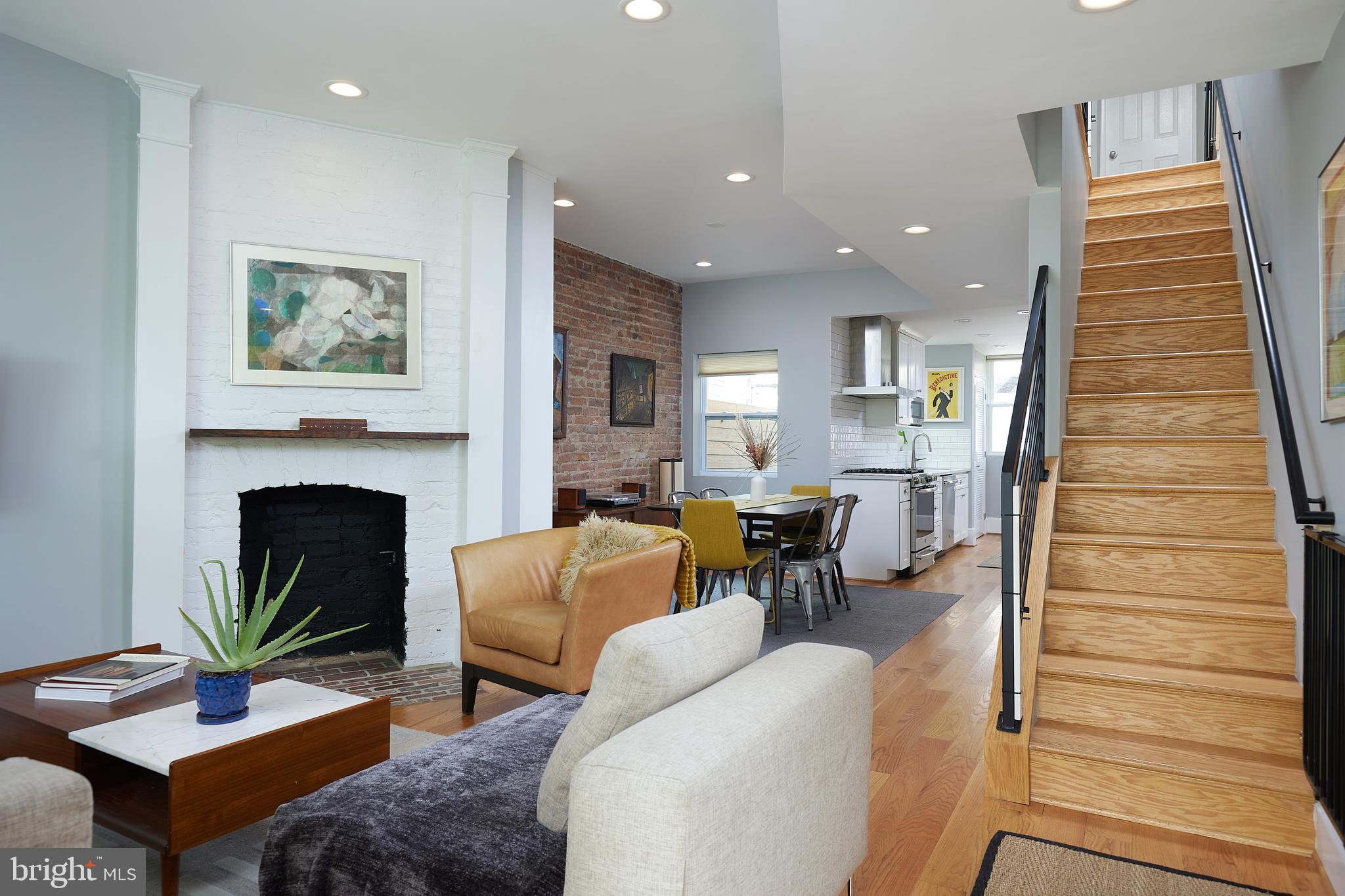 U STREET - Residential Lease