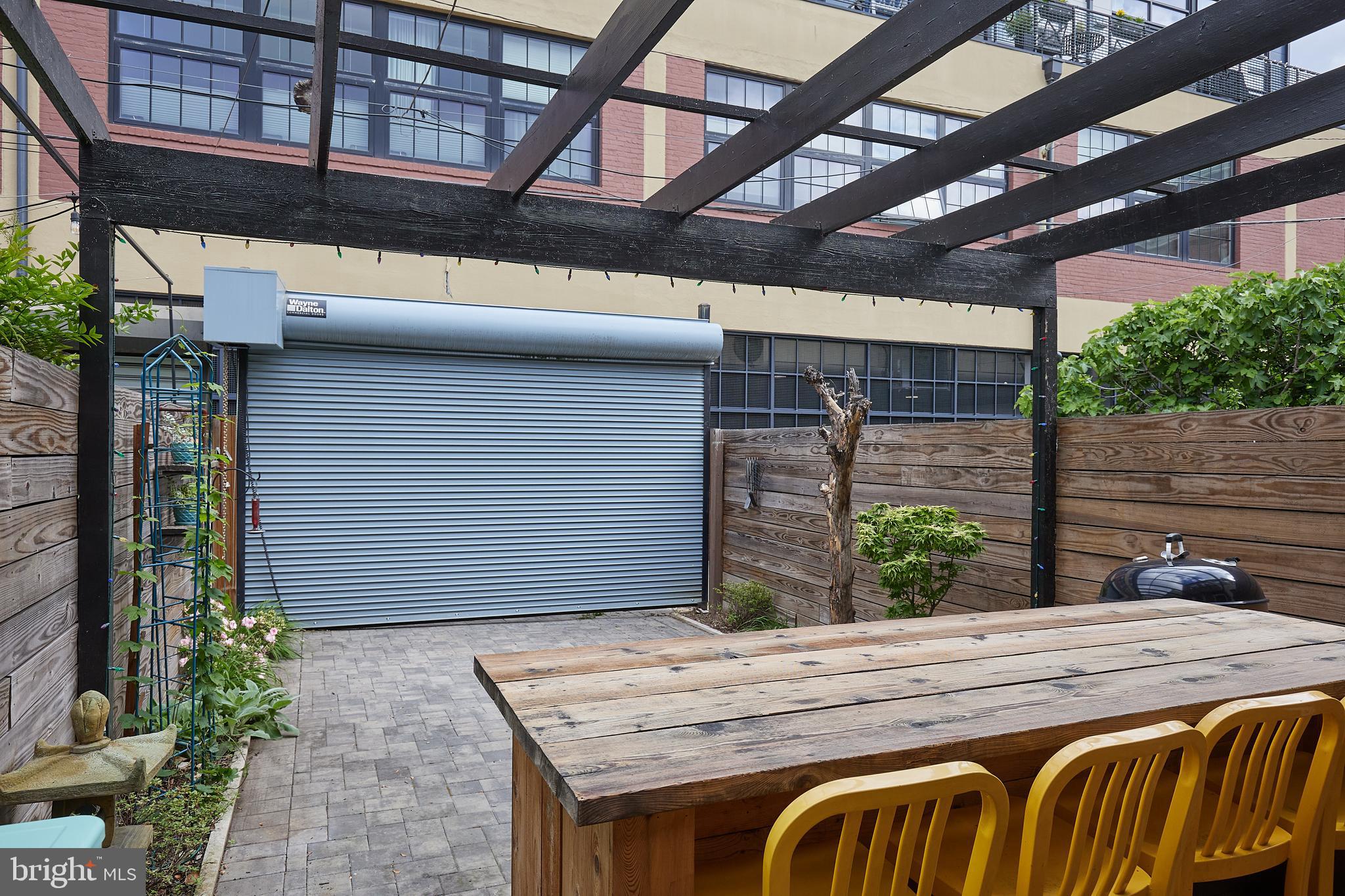 U STREET - Residential Lease