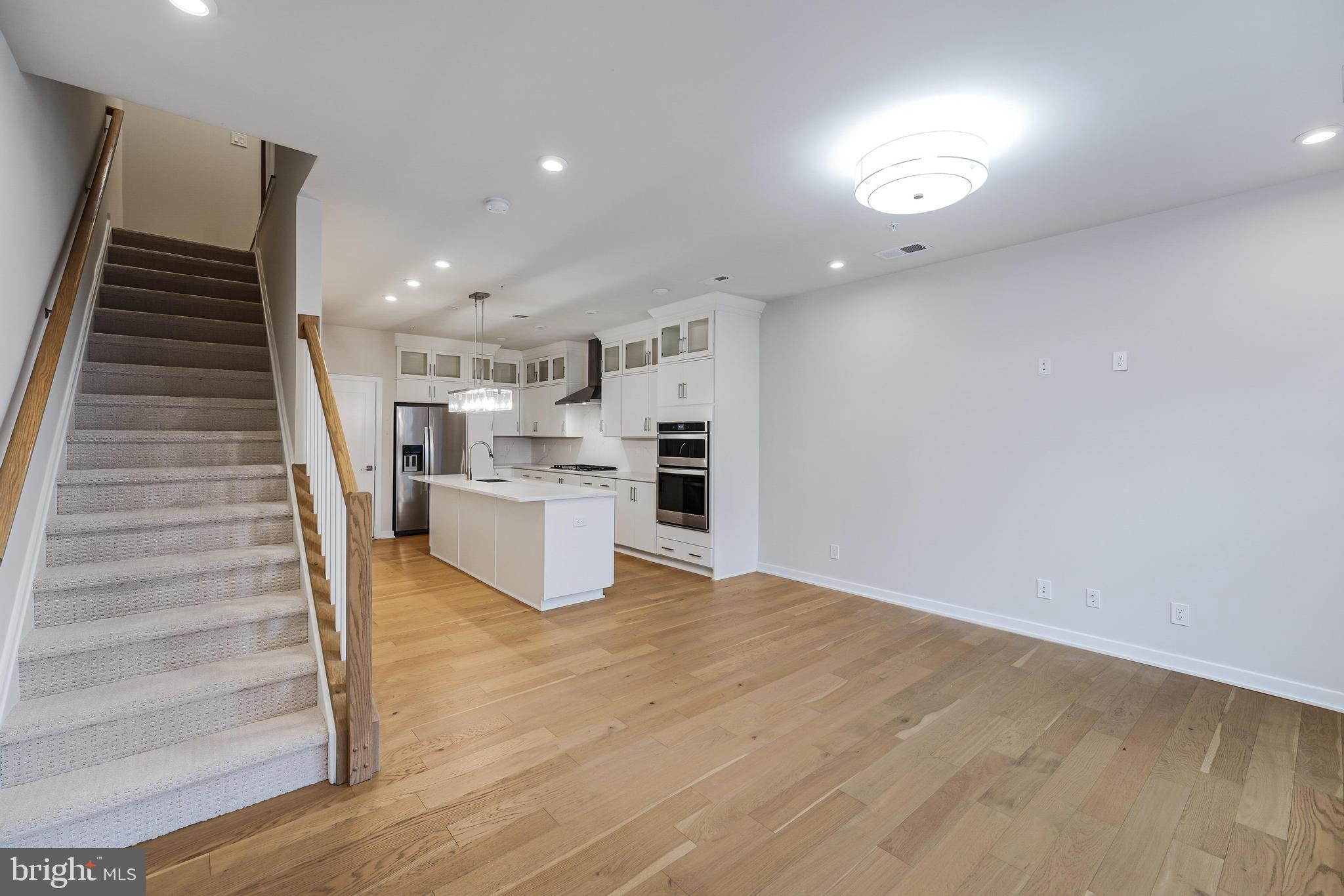 UNION PARK AT MCLEAN - Residential