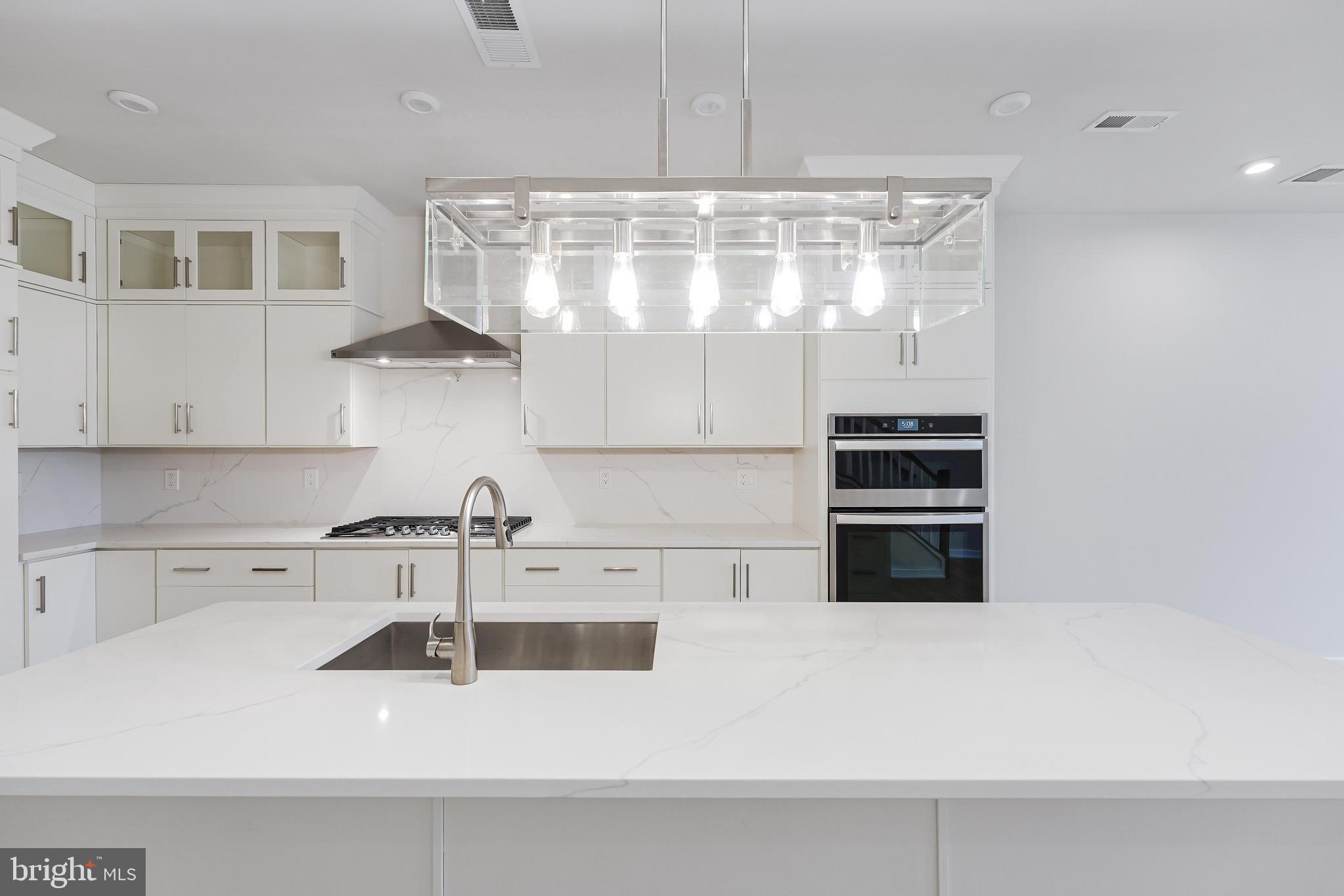 UNION PARK AT MCLEAN - Residential