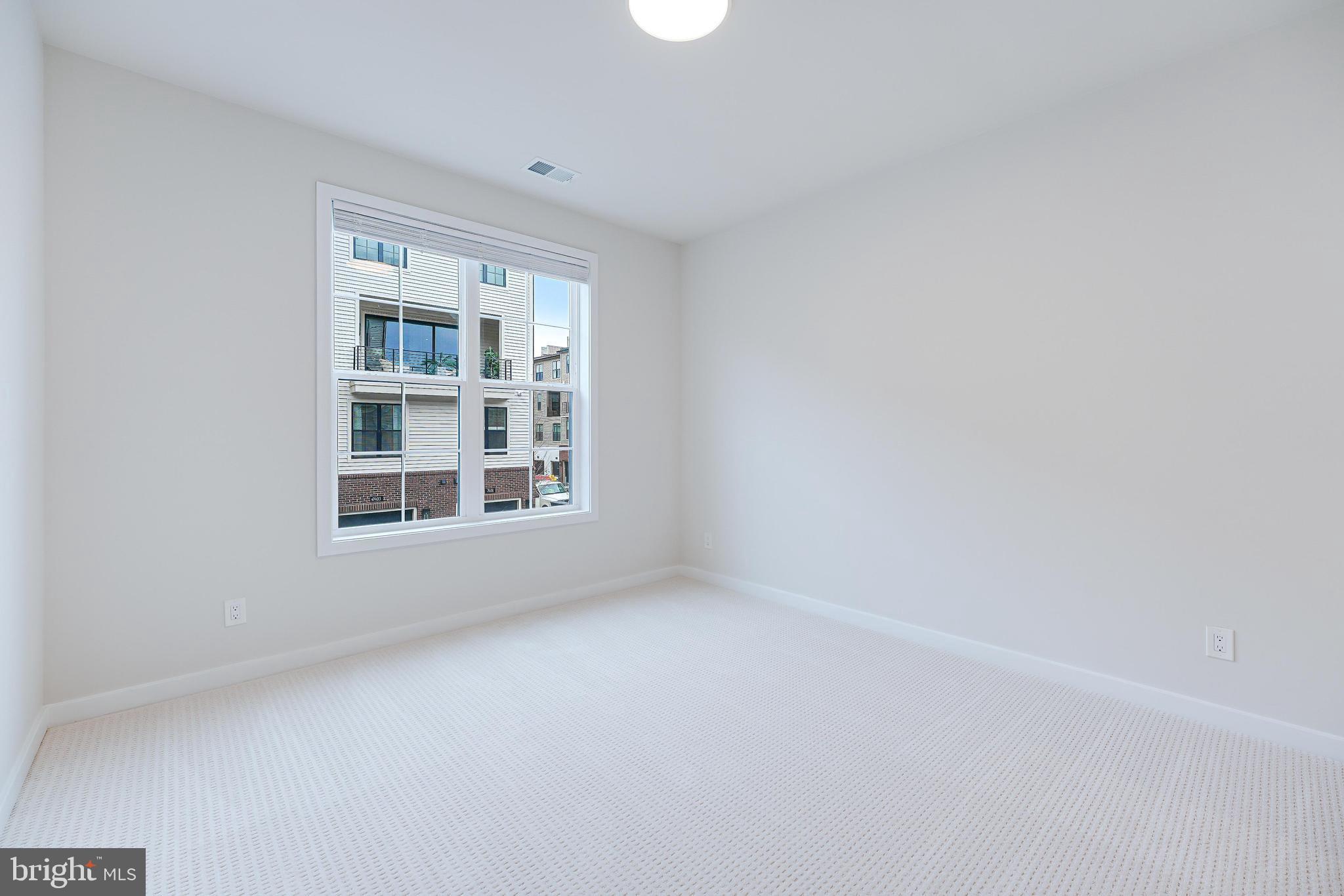 UNION PARK AT MCLEAN - Residential