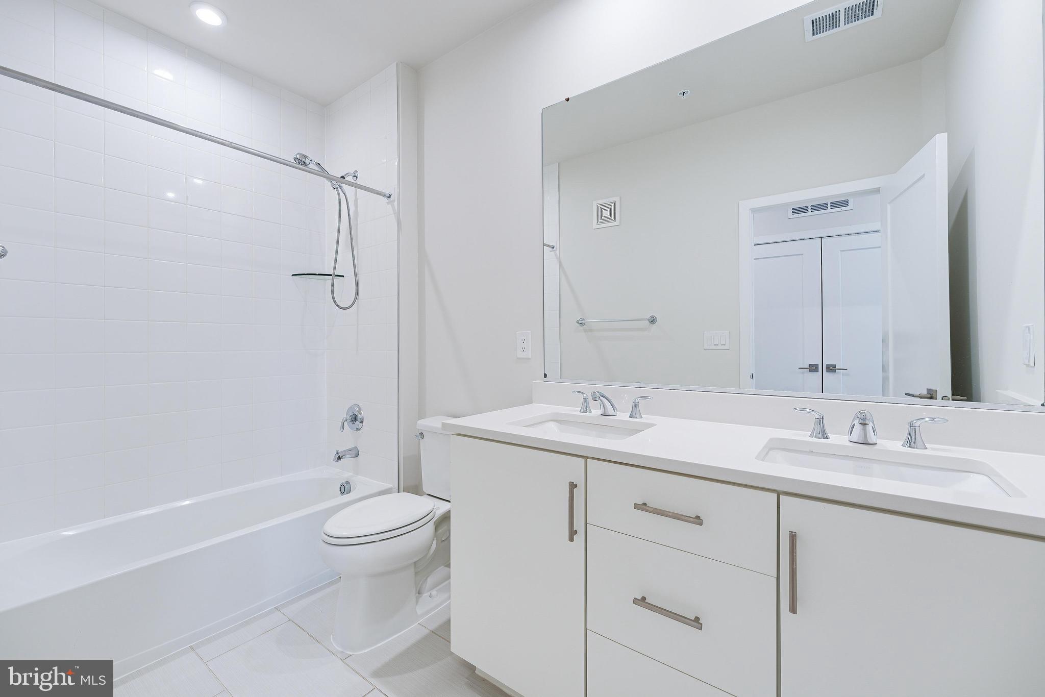 UNION PARK AT MCLEAN - Residential