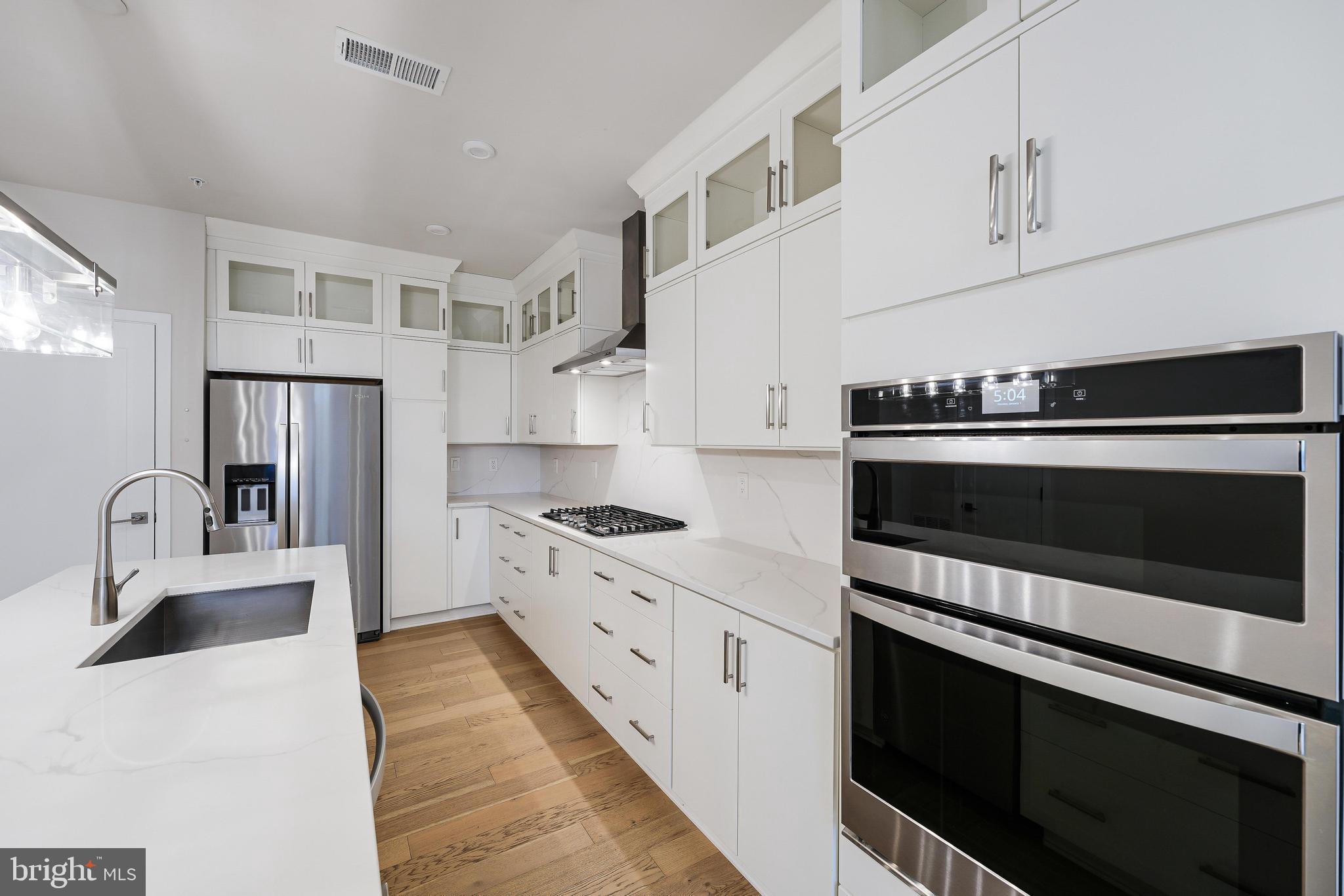 UNION PARK AT MCLEAN - Residential