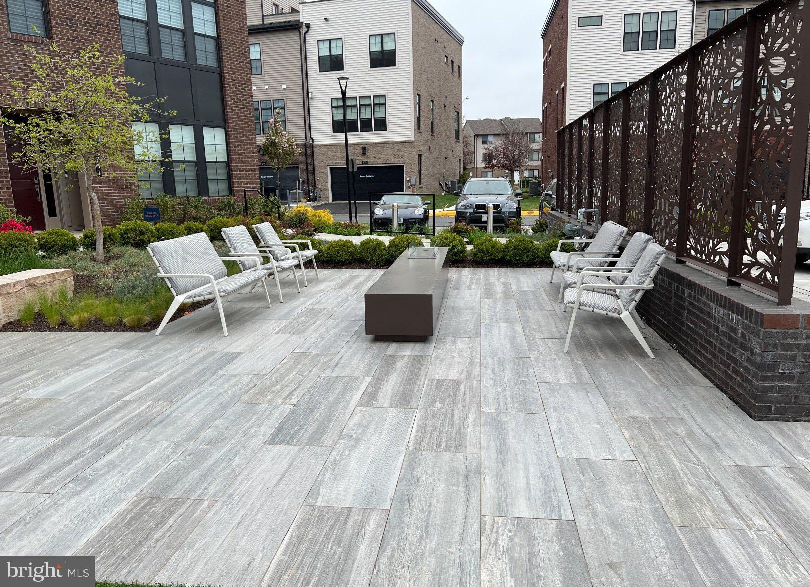 UNION PARK AT MCLEAN - Residential