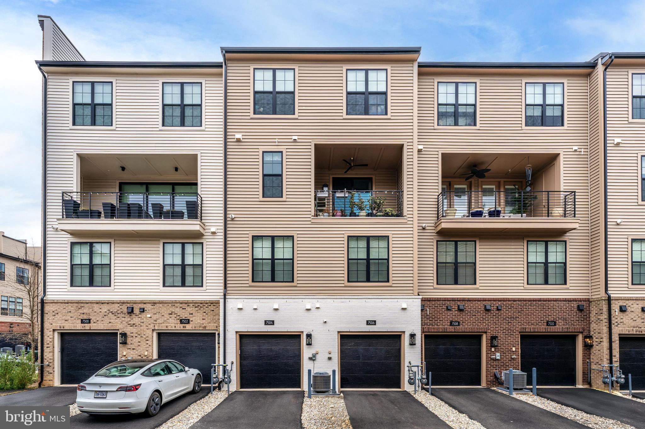 UNION PARK AT MCLEAN - Residential