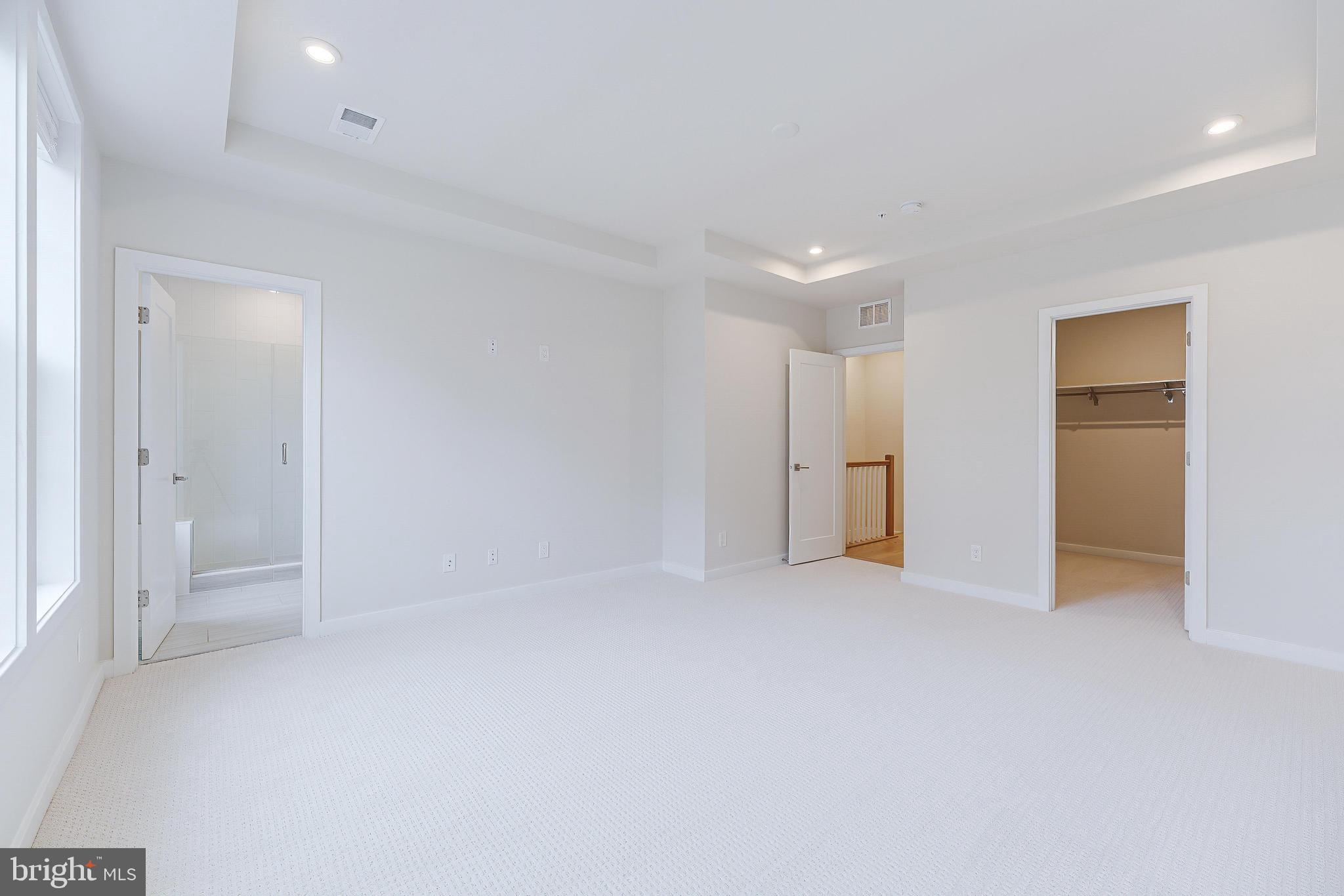 UNION PARK AT MCLEAN - Residential