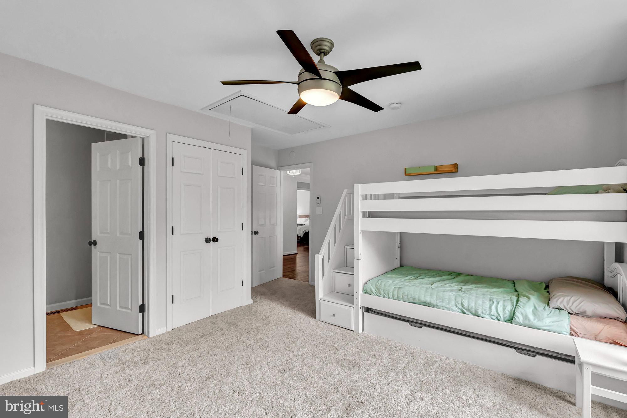 CARRIAGE HILL - Residential