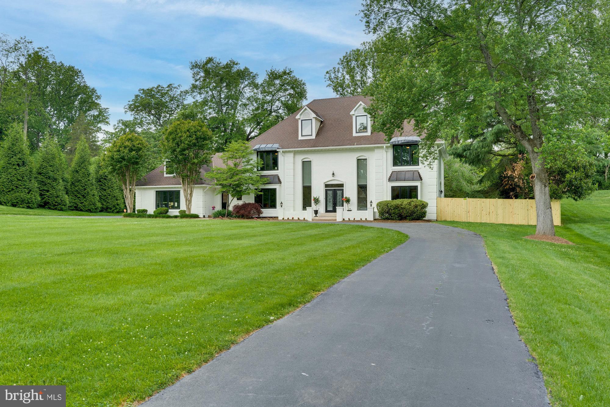 CARRIAGE HILL - Residential