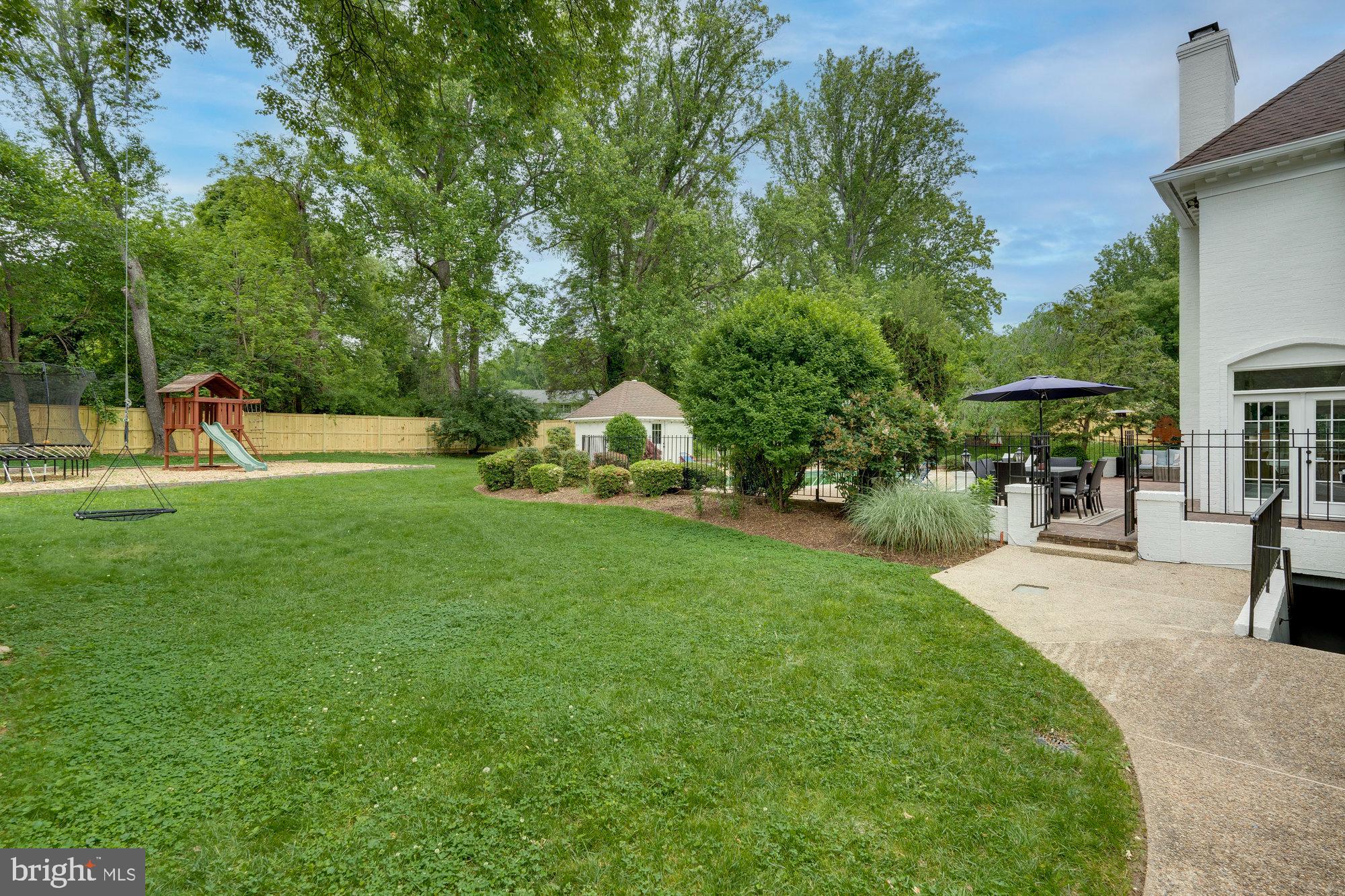 CARRIAGE HILL - Residential