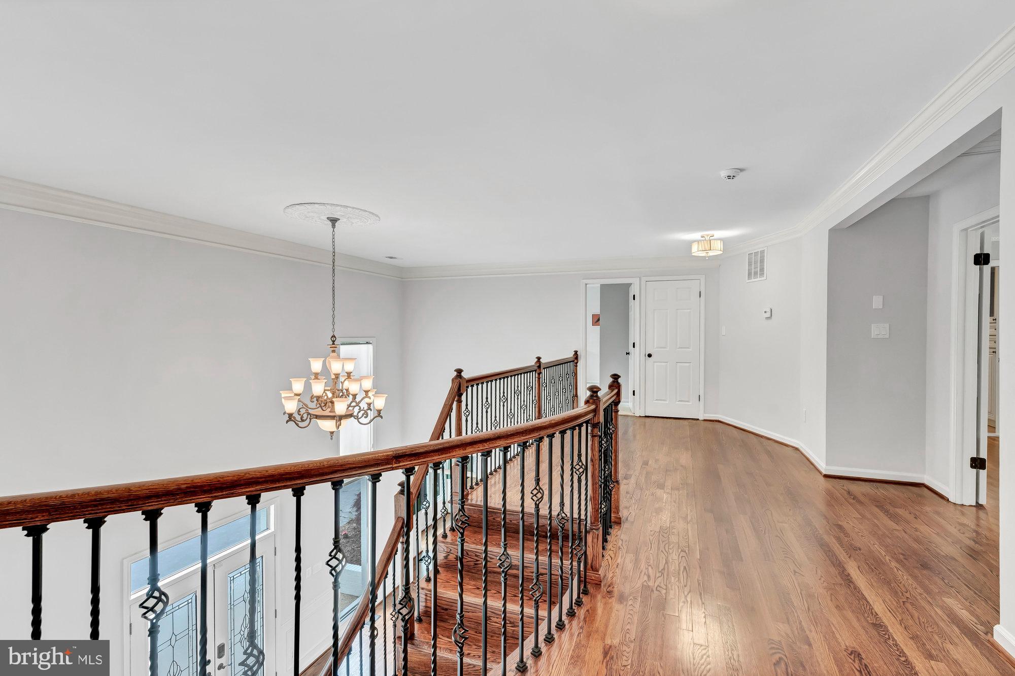 CARRIAGE HILL - Residential