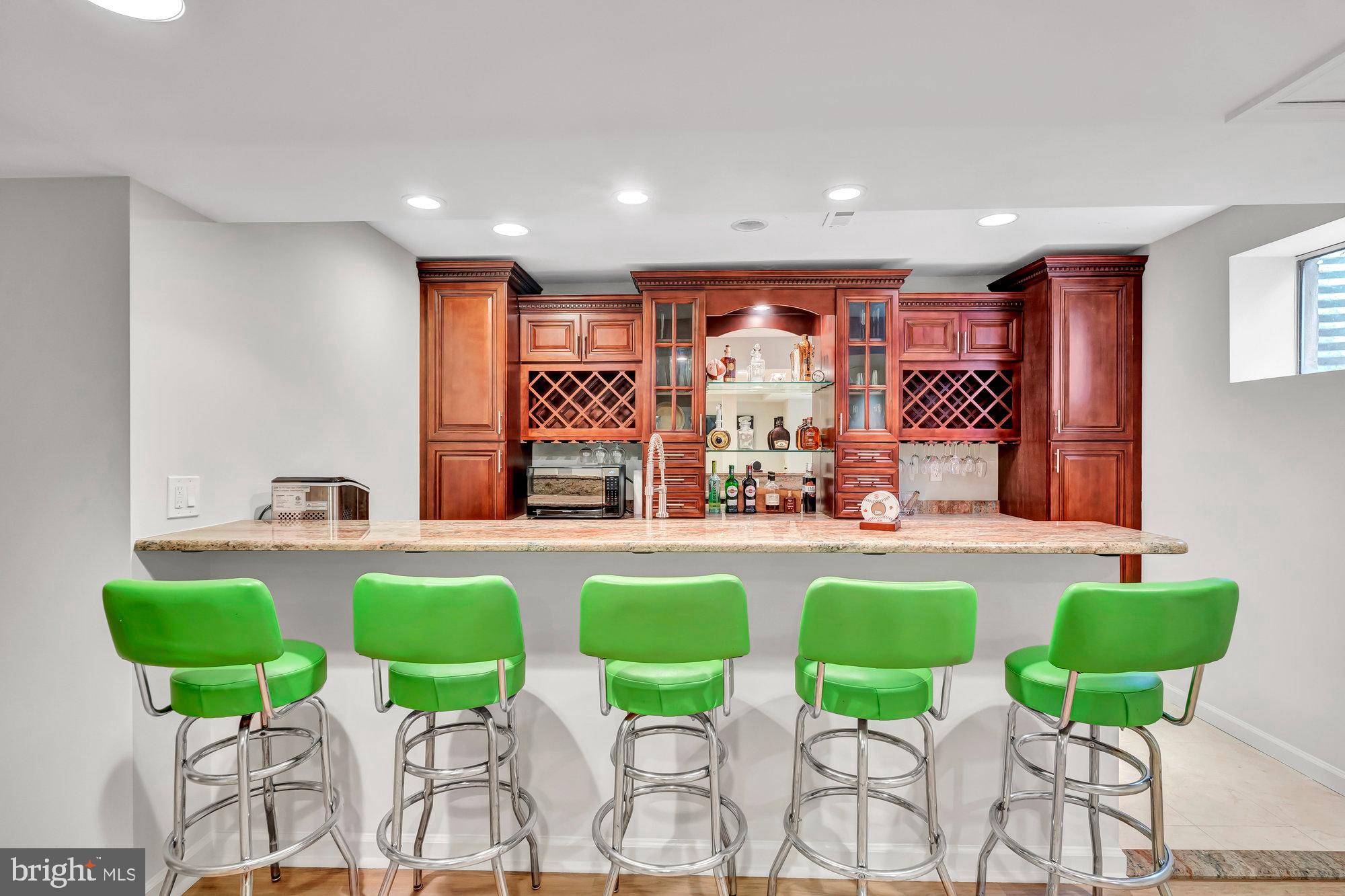 CARRIAGE HILL - Residential