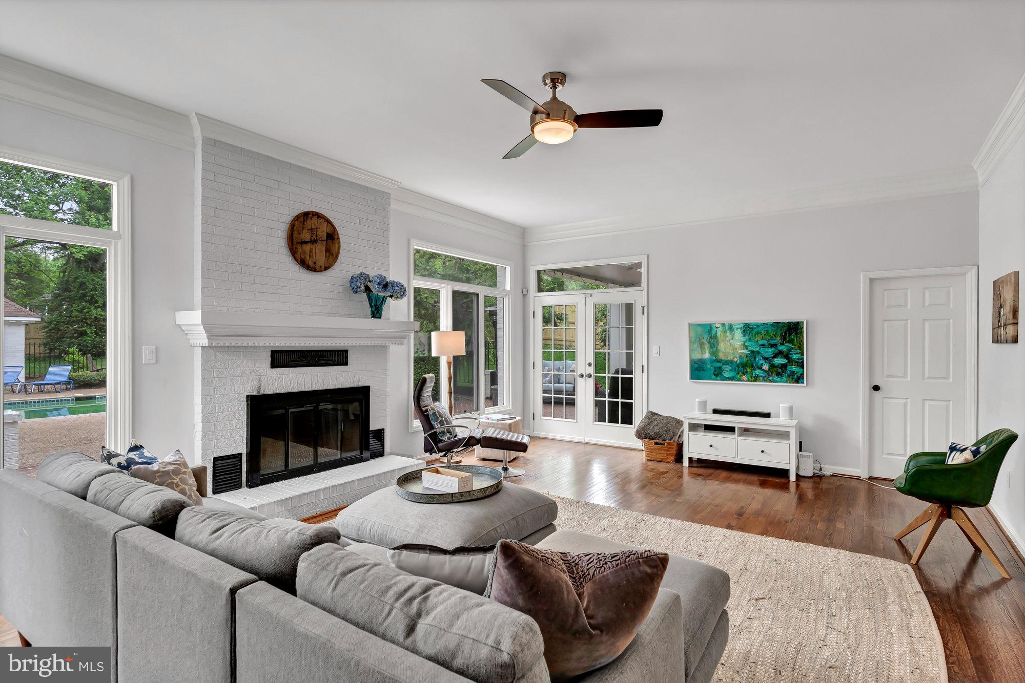 CARRIAGE HILL - Residential