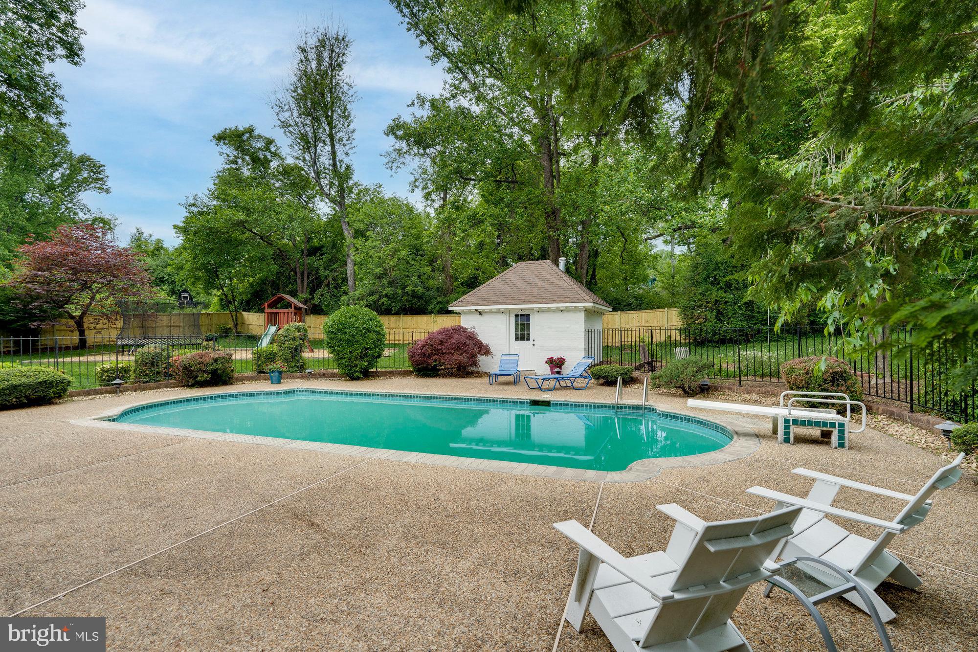 CARRIAGE HILL - Residential