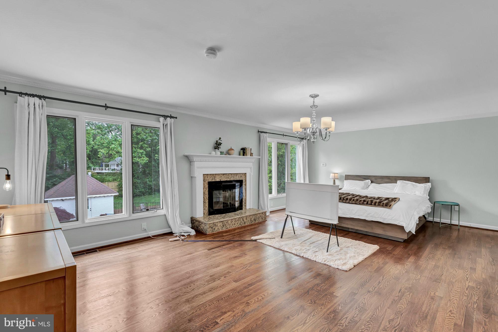 CARRIAGE HILL - Residential