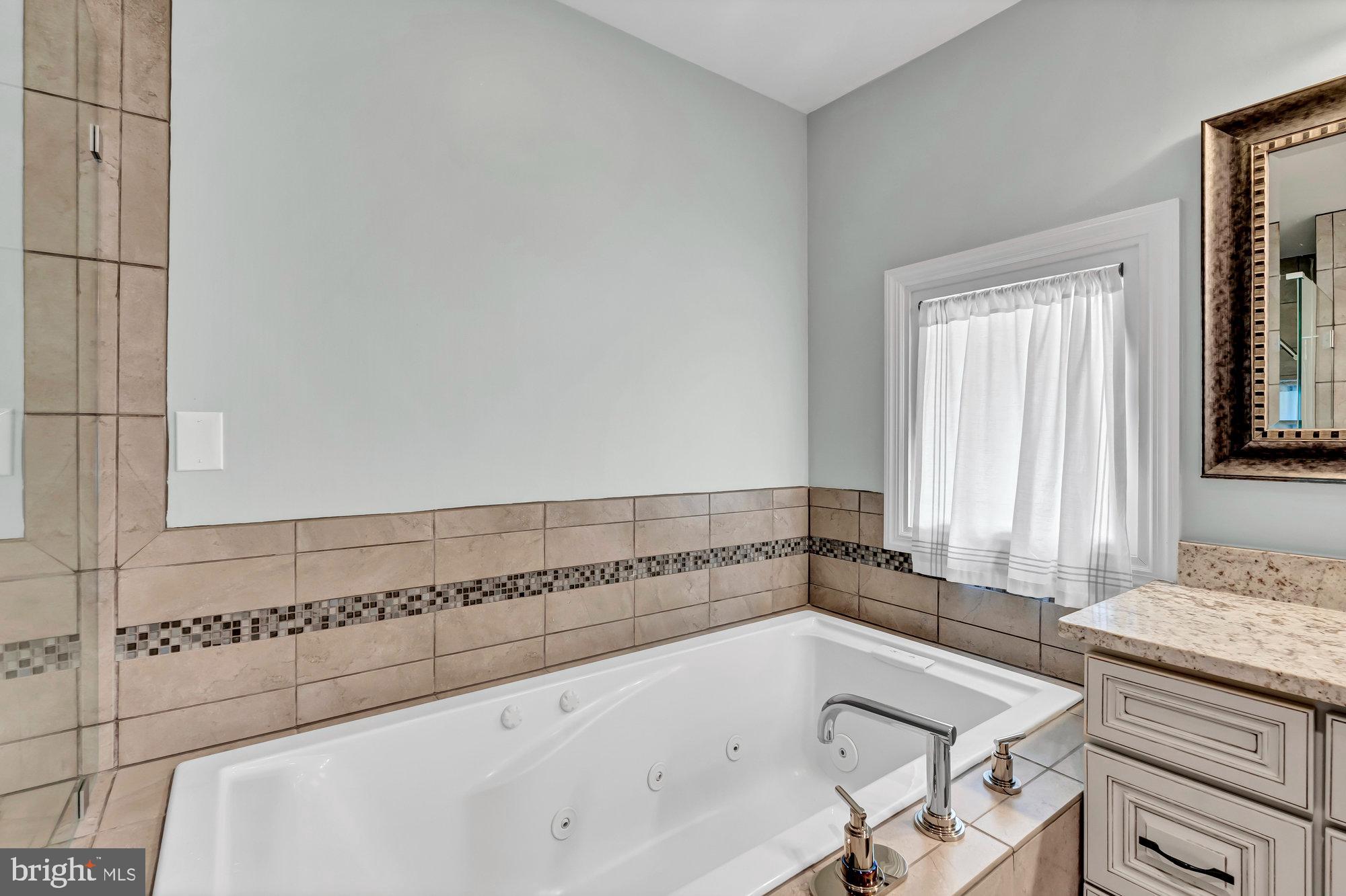 CARRIAGE HILL - Residential