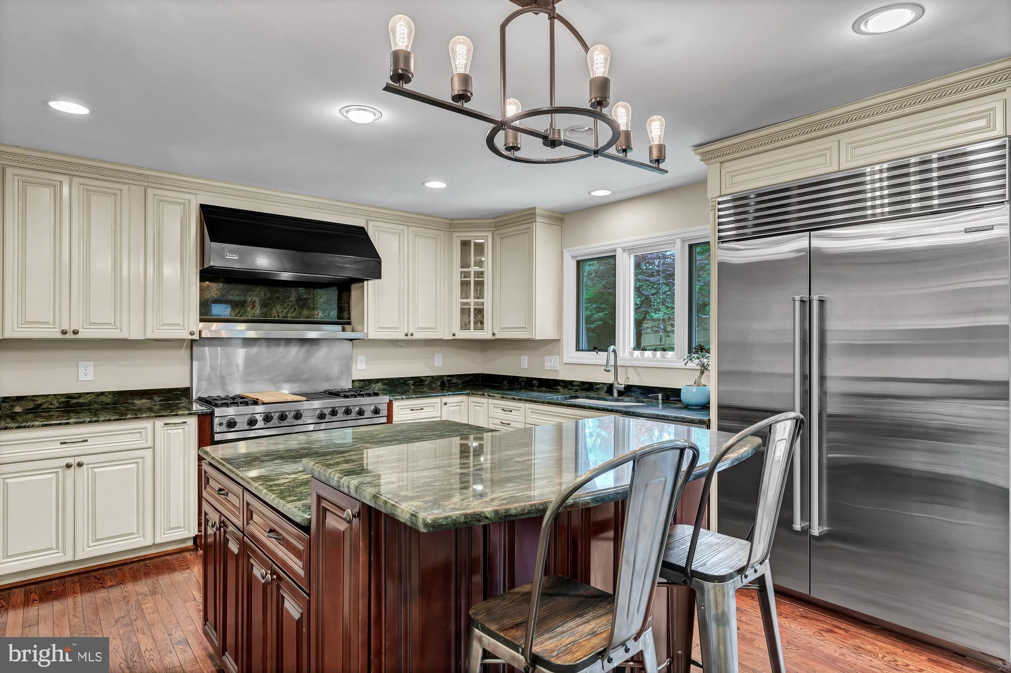 CARRIAGE HILL - Residential