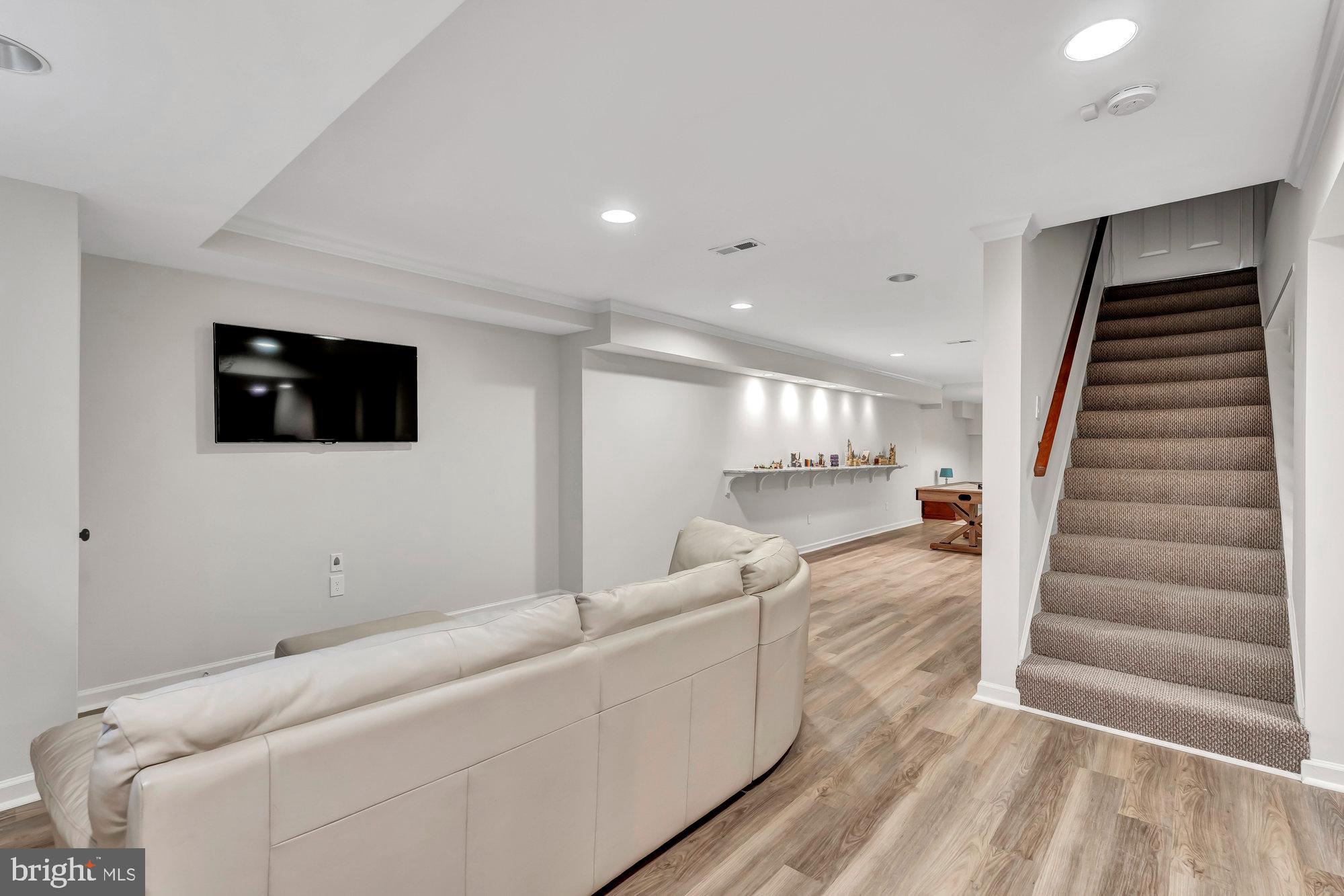 CARRIAGE HILL - Residential