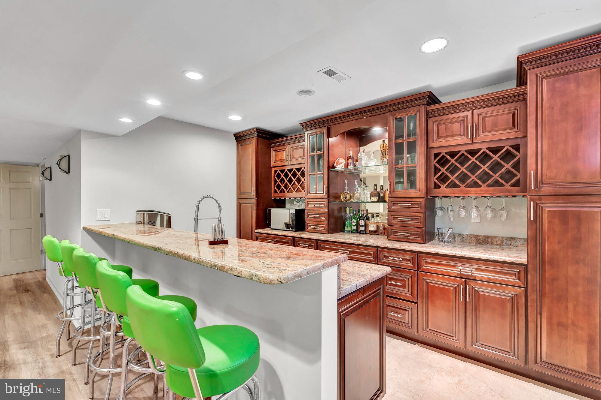 CARRIAGE HILL - Residential